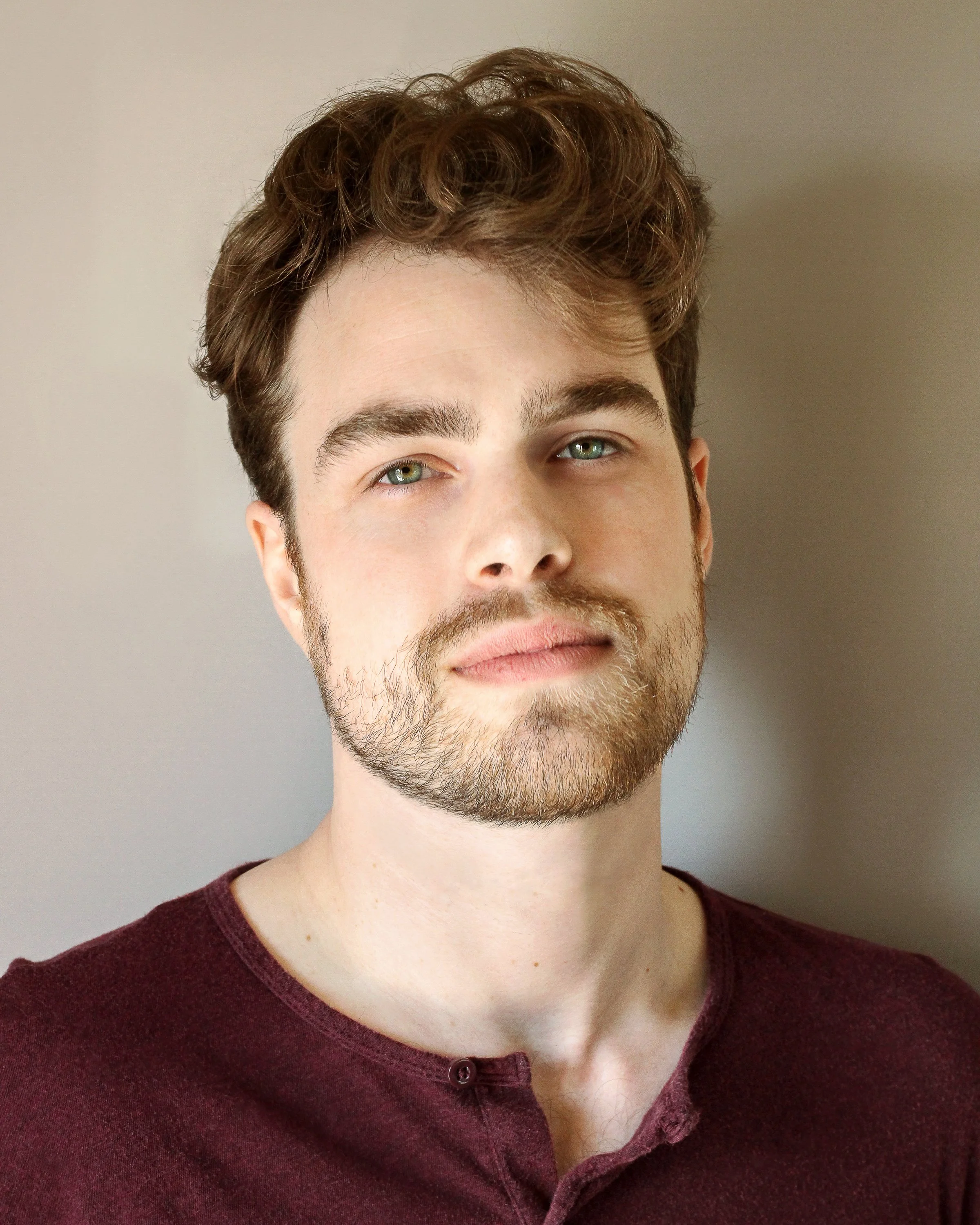 TravisHoward_Headshot 2-2.jpg