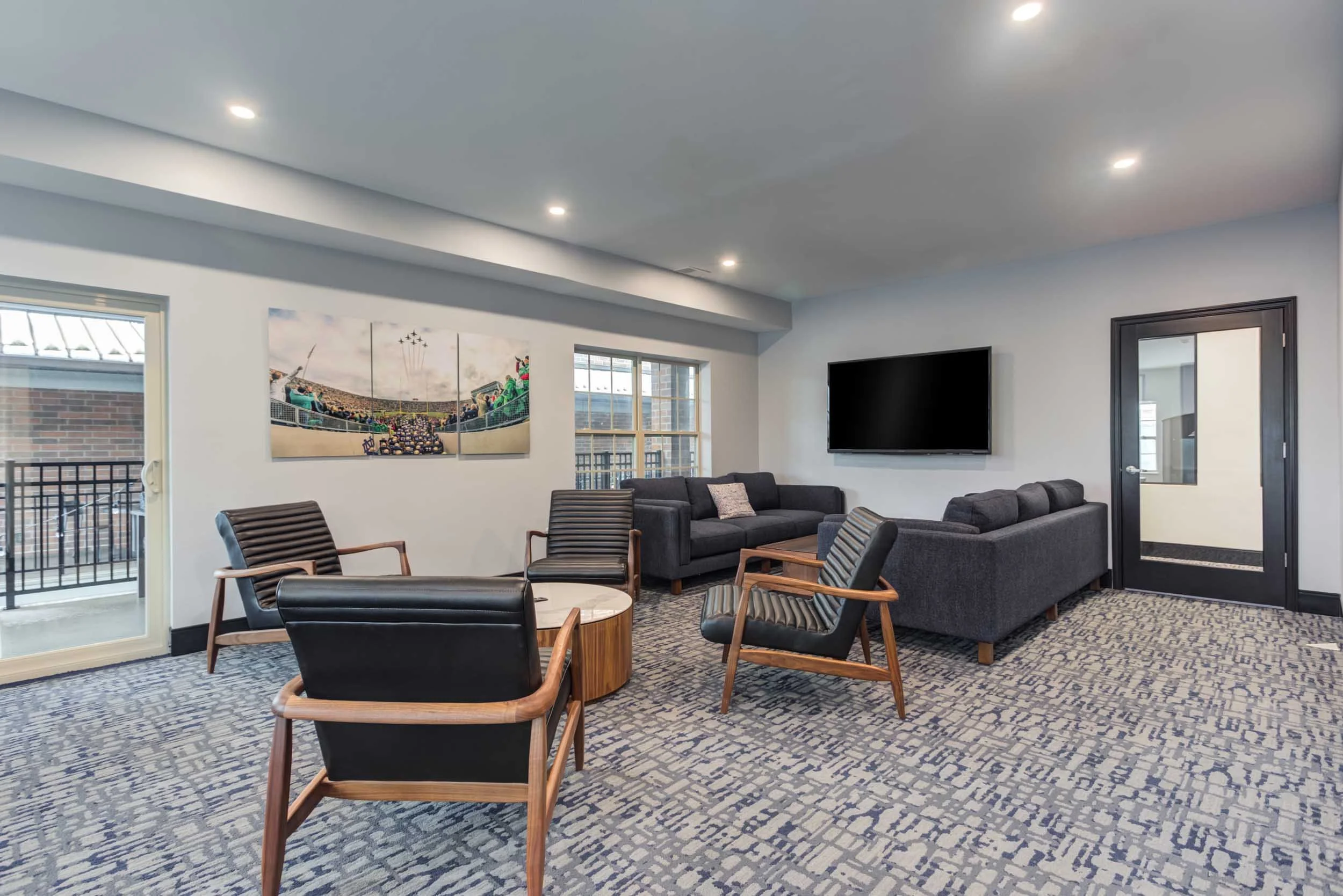 Overlook at Notre Dame Apartments Near Notre Dame