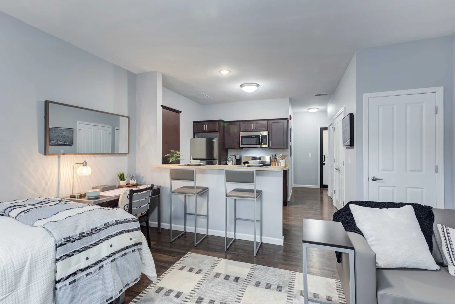 Overlook at Notre Dame Apartments Near Notre Dame