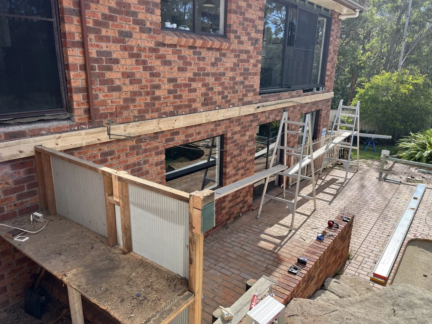 deck framing (Large).jpg