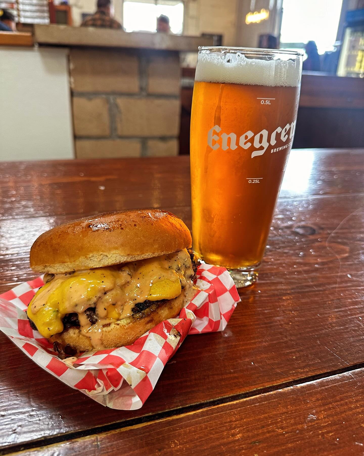 No your eyes don&rsquo;t deceive you @enegrenbrewing yes an IPA and goes so great with our Sunrise Smashburger @theoutpostmoorpark, plus tri tip sandwiches flowing tonight.

And top it off in Cellar 2 we will@be streaming the Moorpark Baseball champi