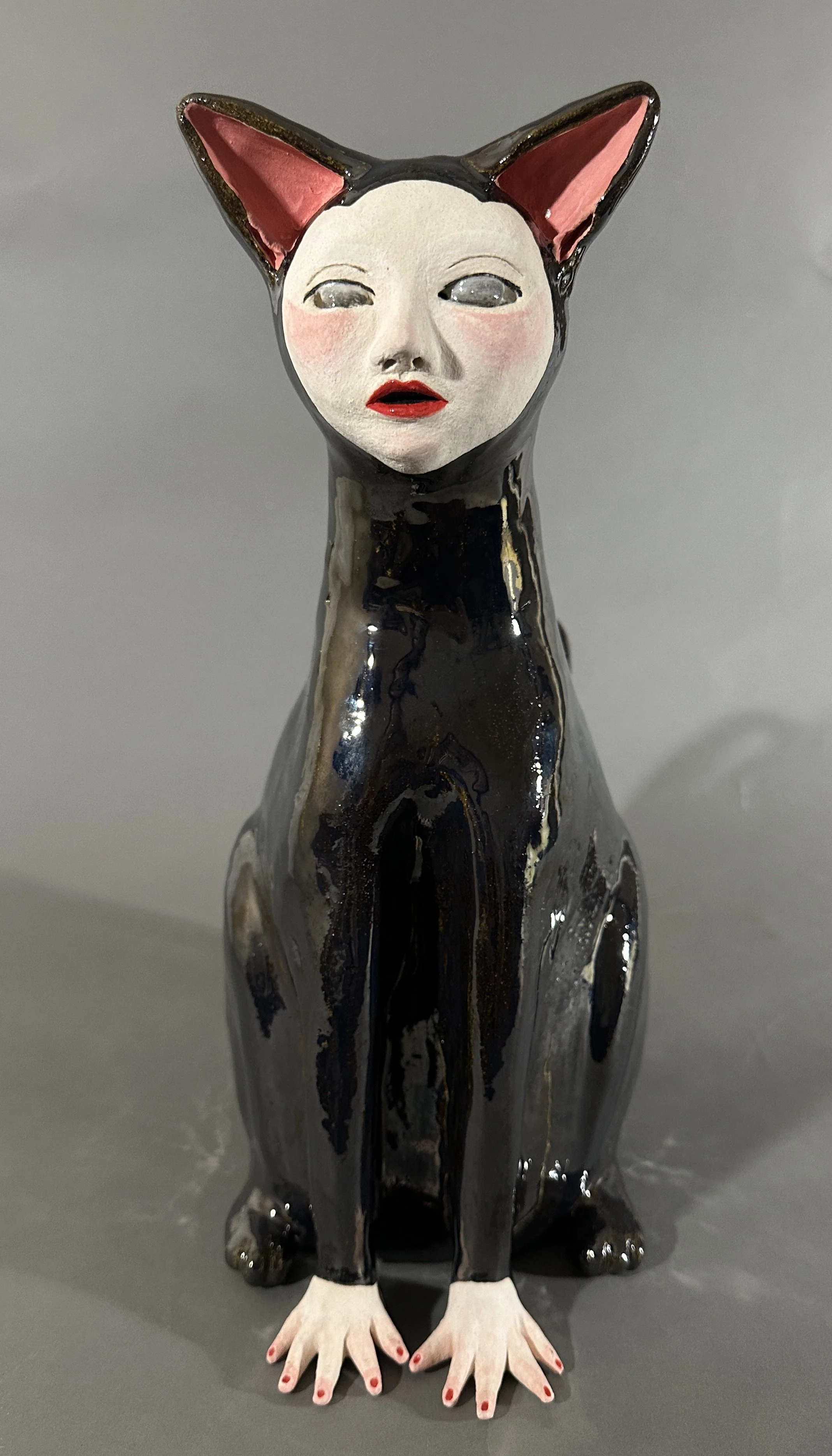 Ven Aqui Gatita (Nahuales Series) , Stoneware, 2025