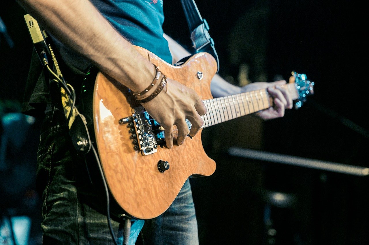 LIVE MUSIC - COFFIN BAY HOTEL