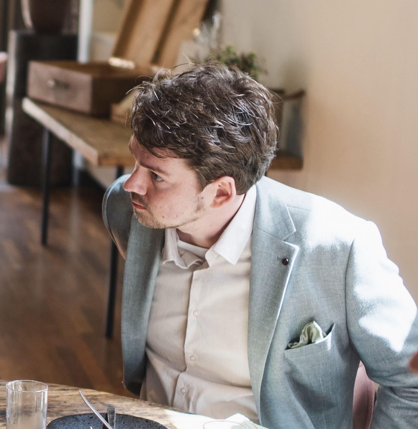 Wolter op een trouwerij