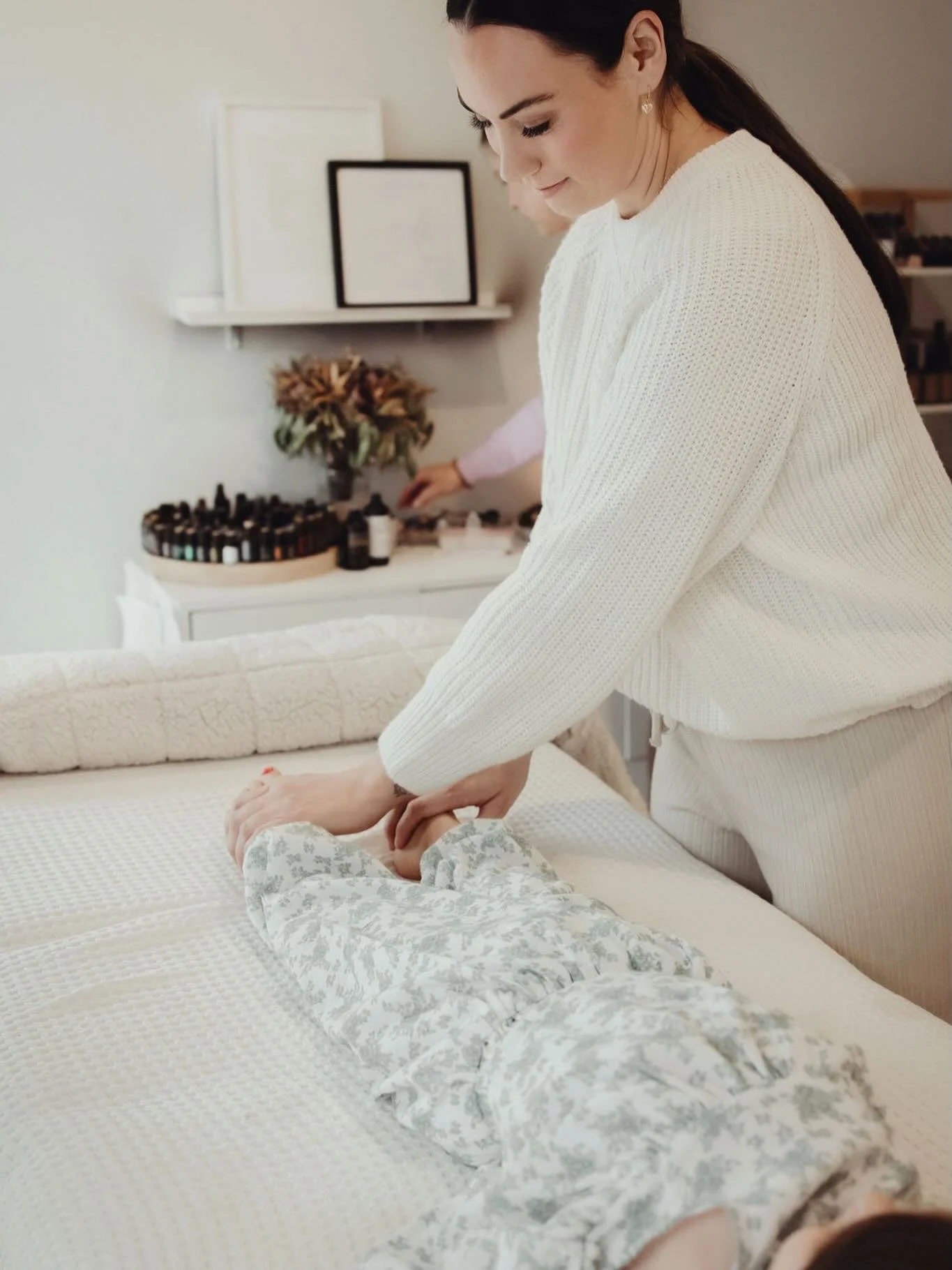 I think we&rsquo;ve forgotten the foundations of what an energy healing actually is.

Sometimes receiving a healing isn&rsquo;t about psychic information, spiritual advice, or trying to &ldquo;uplevel&rdquo; your life overnight.

+ that doesn&rsquo;t