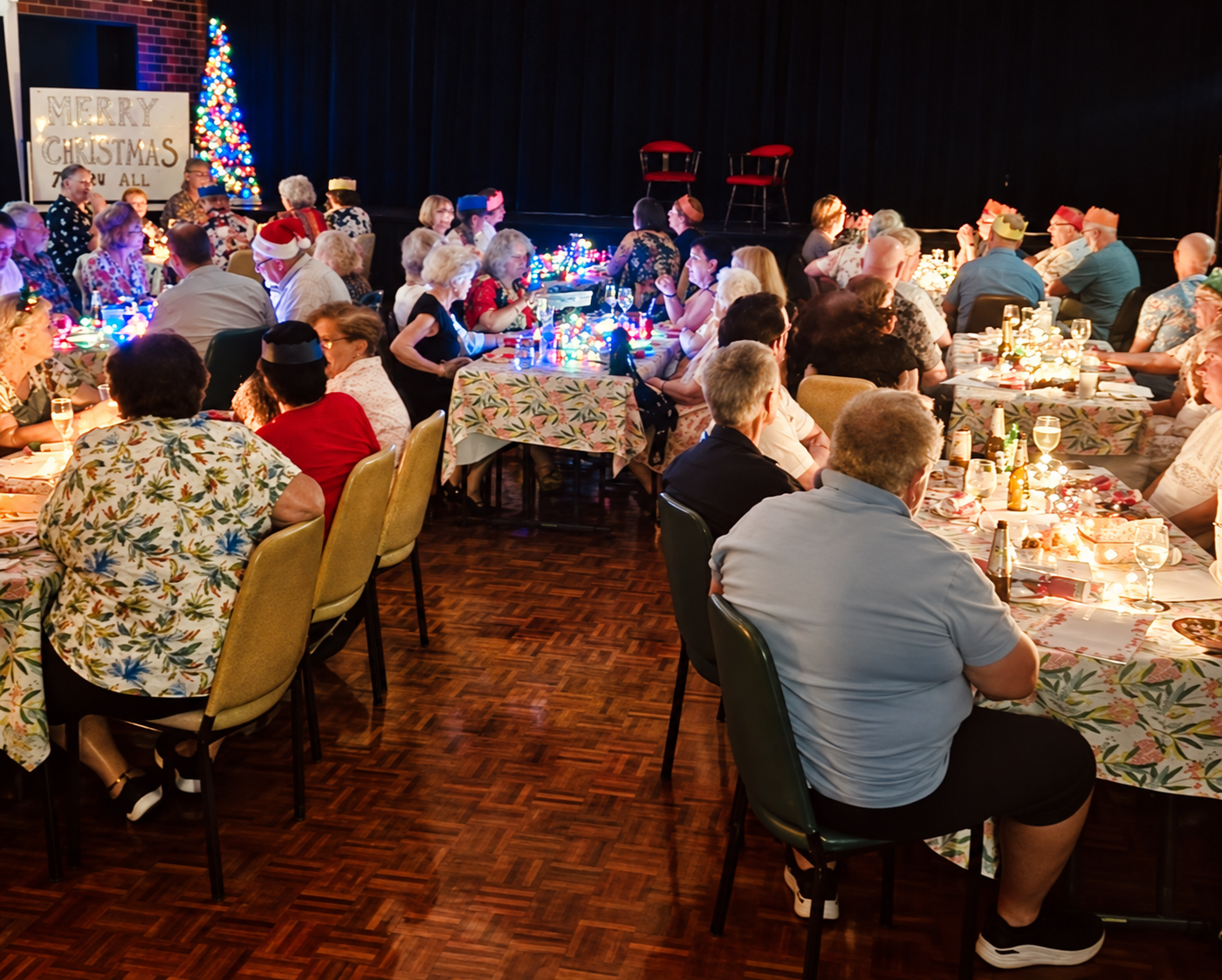 Christmas Crackers 2025 (6).png