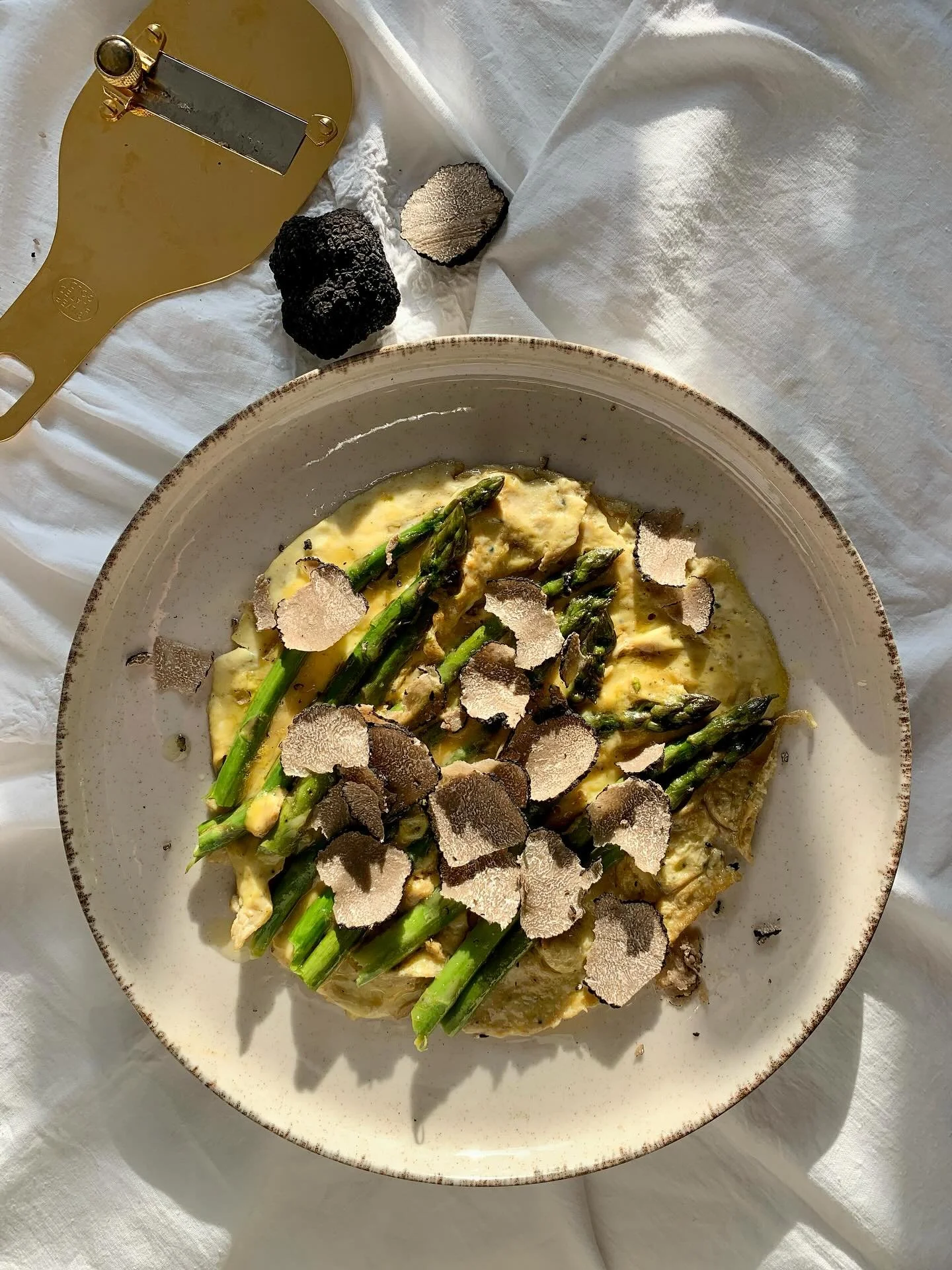 Elevate your everyday meal with fresh black summer truffles imported directly from Italy. Shave them over a roasted asparagus omelette for a simple yet luxurious touch!

Visit our website to order&mdash;link in bio: @truffore 

#truffle #freshtruffle