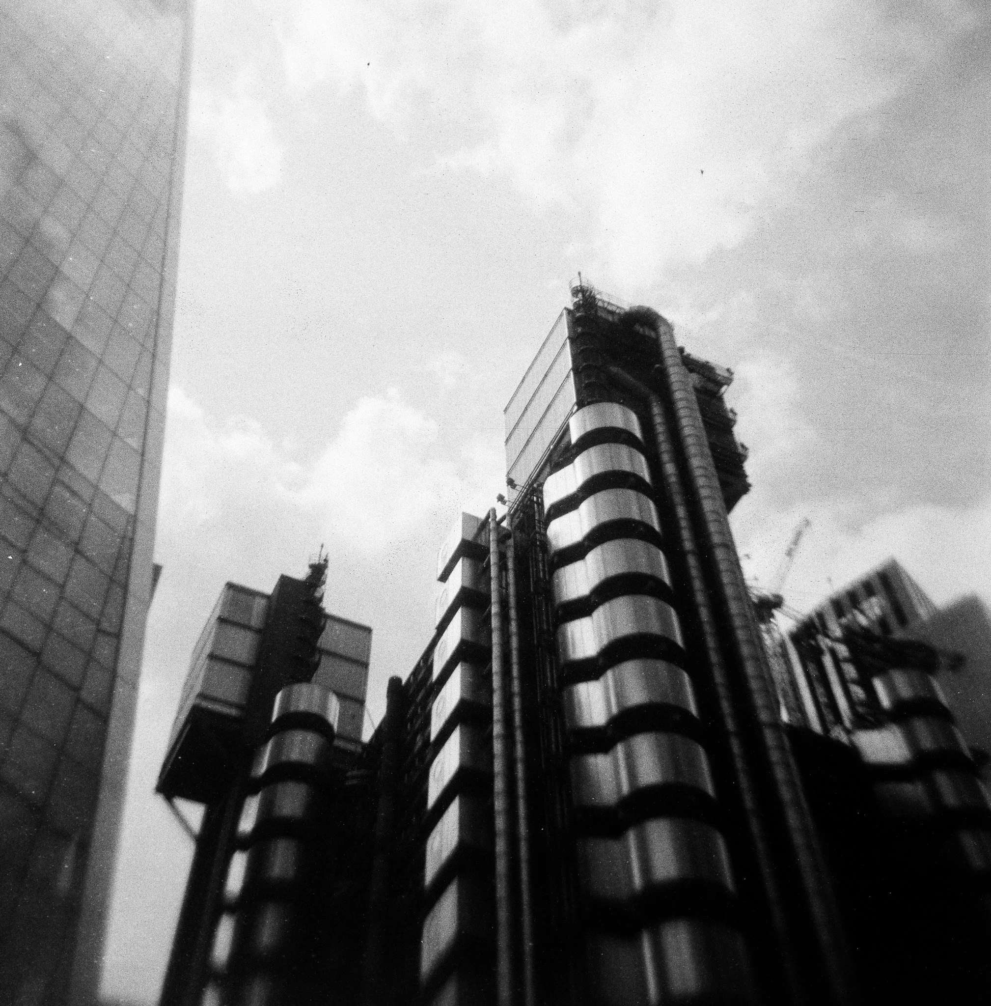 Lloyd's Building. Richard Rogers and Partners, 1986.