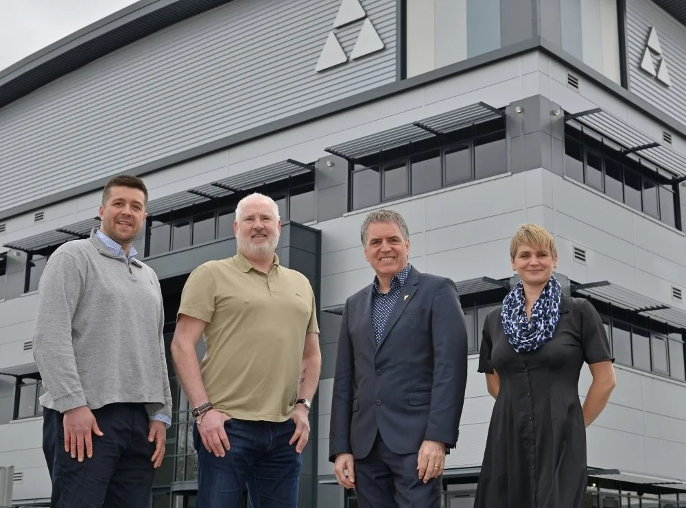 Image of Mayor Rotheram with representatives from Tritax Symmetry and Yodel