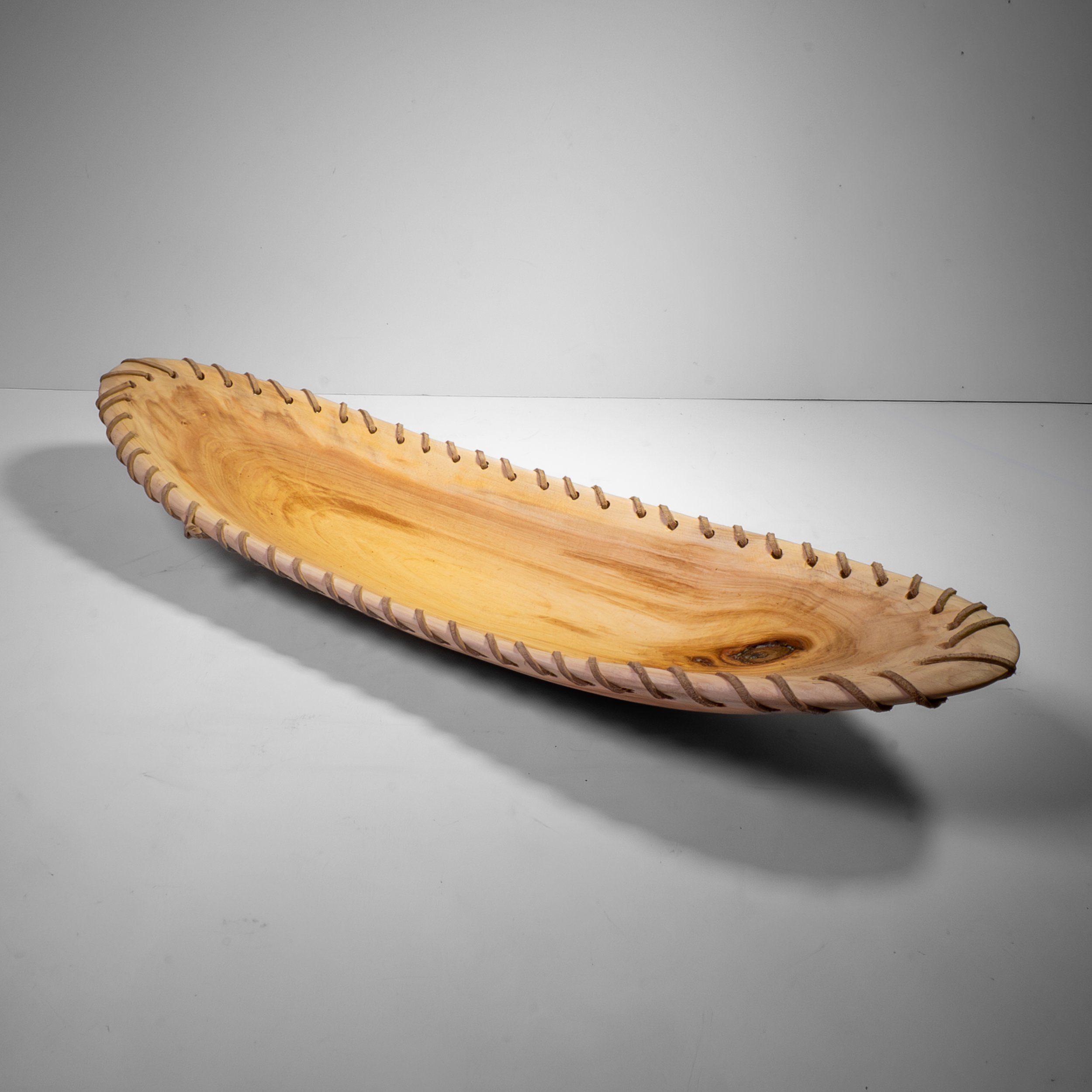 Manitoba Maple + Leather - St. Vital - 16"