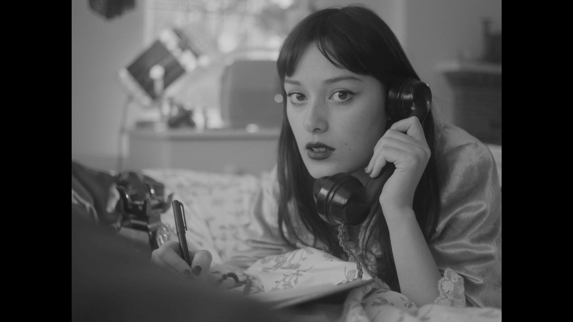 LA CHANTEUSE SILENCIEUSE