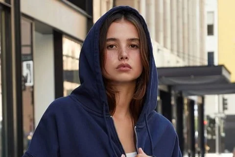 JUNIOR STYLE: HOODIES ALL DAY