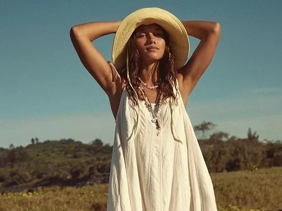STYLE: SUMMER WHITE