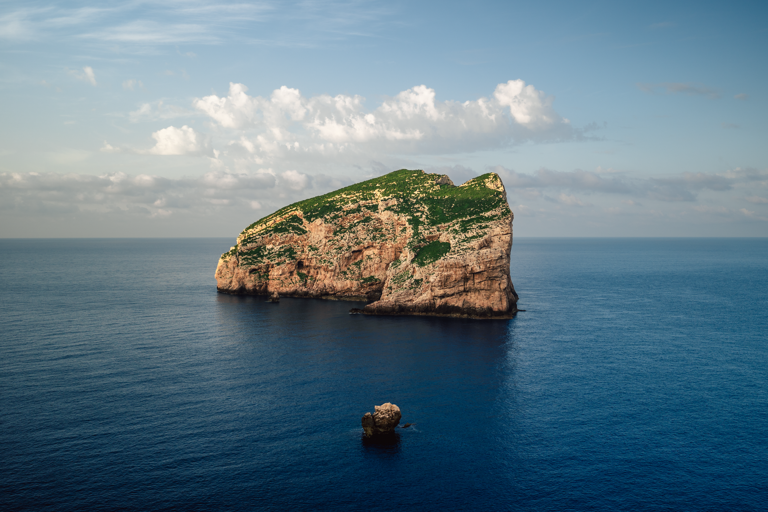 Frames of Wander - Sardinia Sea and Rock.png