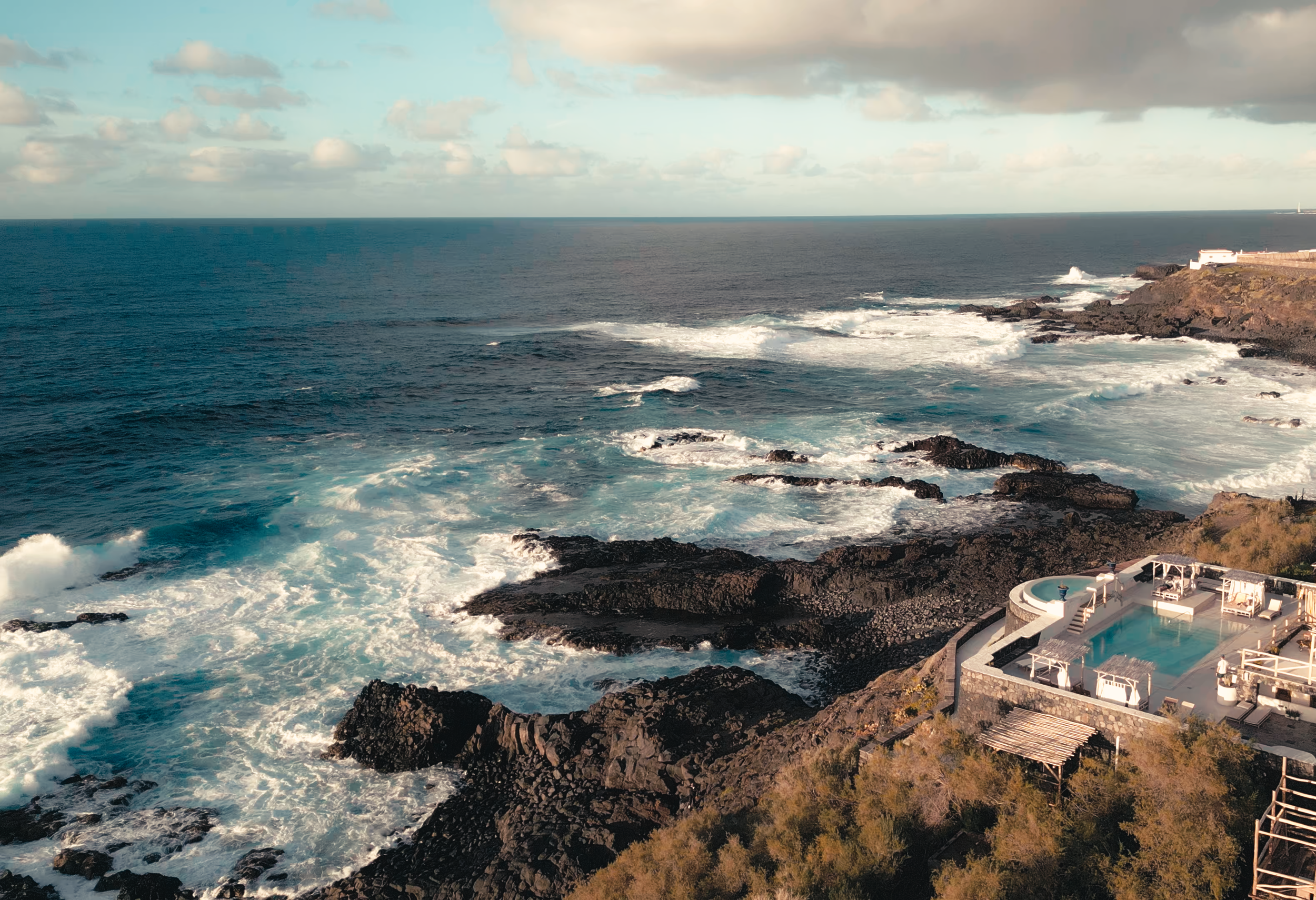 costa magica drone shot_2.7.1.2.png