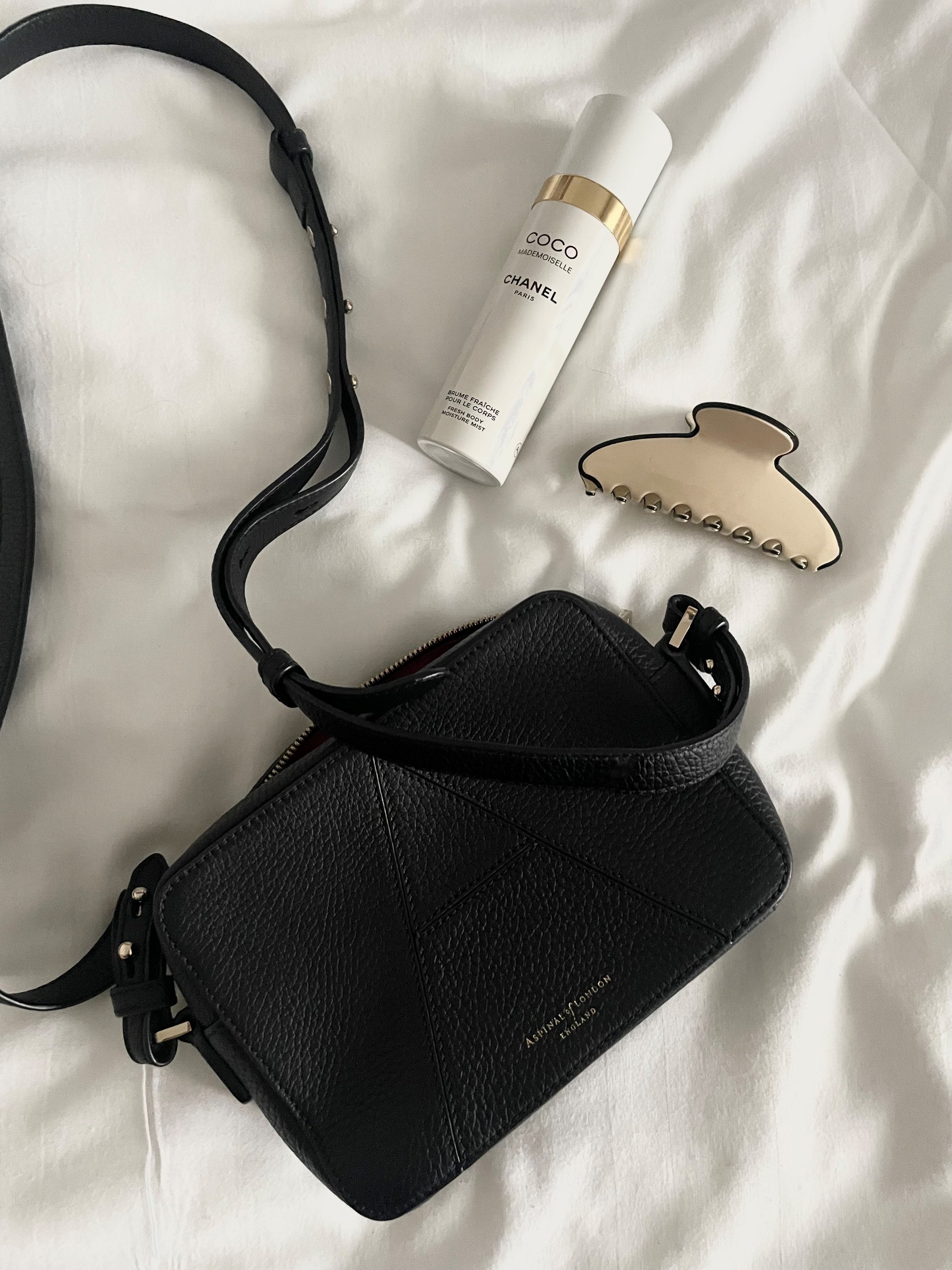 Flat Lay Frech Chic Claw Cream.jpg