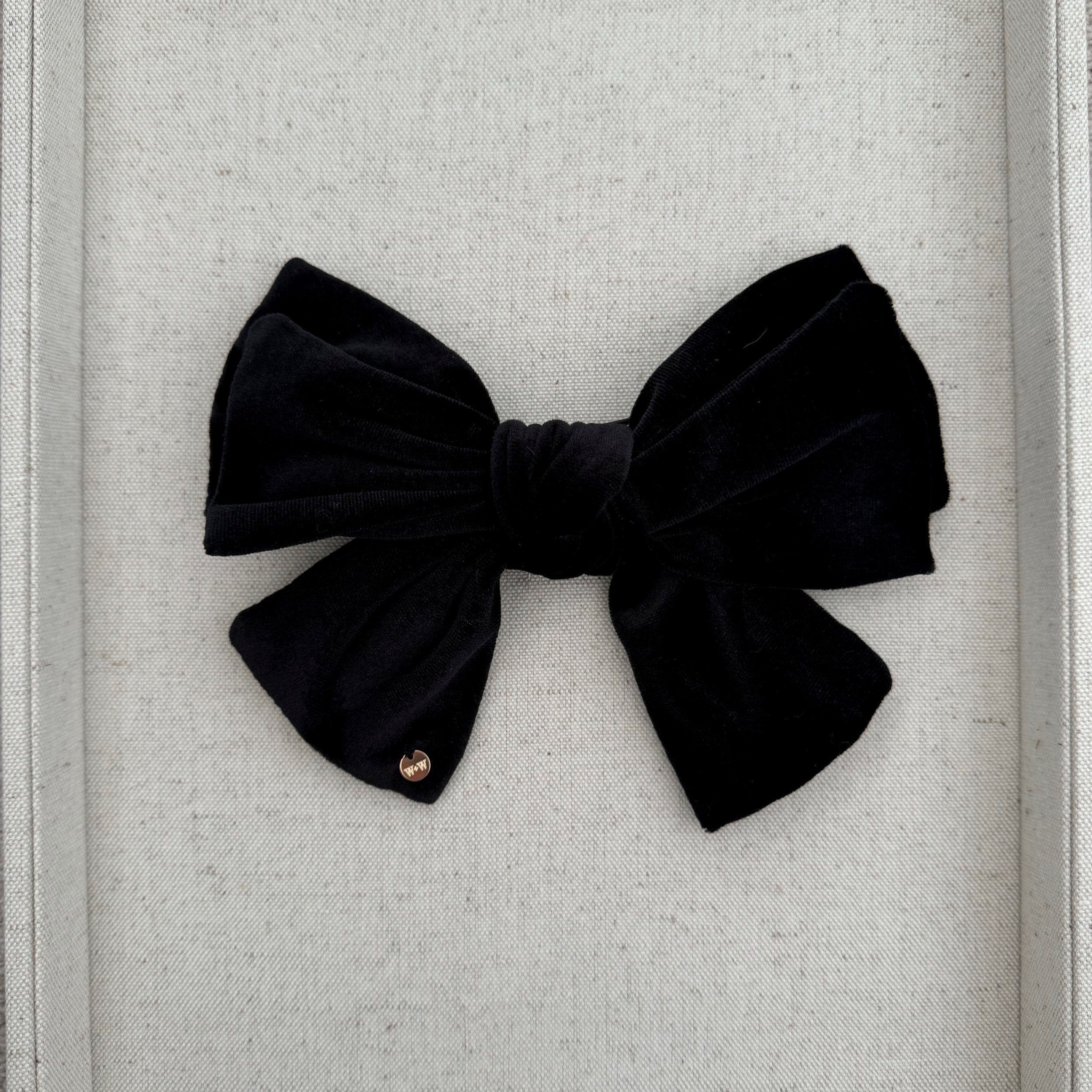 Black+Bow+smaller+image.jpg