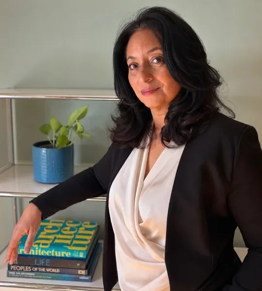 Flavia, founder of faa Language Coaching and Business English coach.