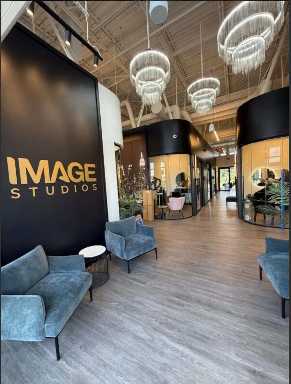 Do you want to know what you CAN do when it&rsquo;s been raining 🌧️ foreeeeever and you just can&rsquo;t handle it anymore? You can book an appointment with one of the professionals @imagestudioshollysprings AND you can enjoy the great indoors @golf