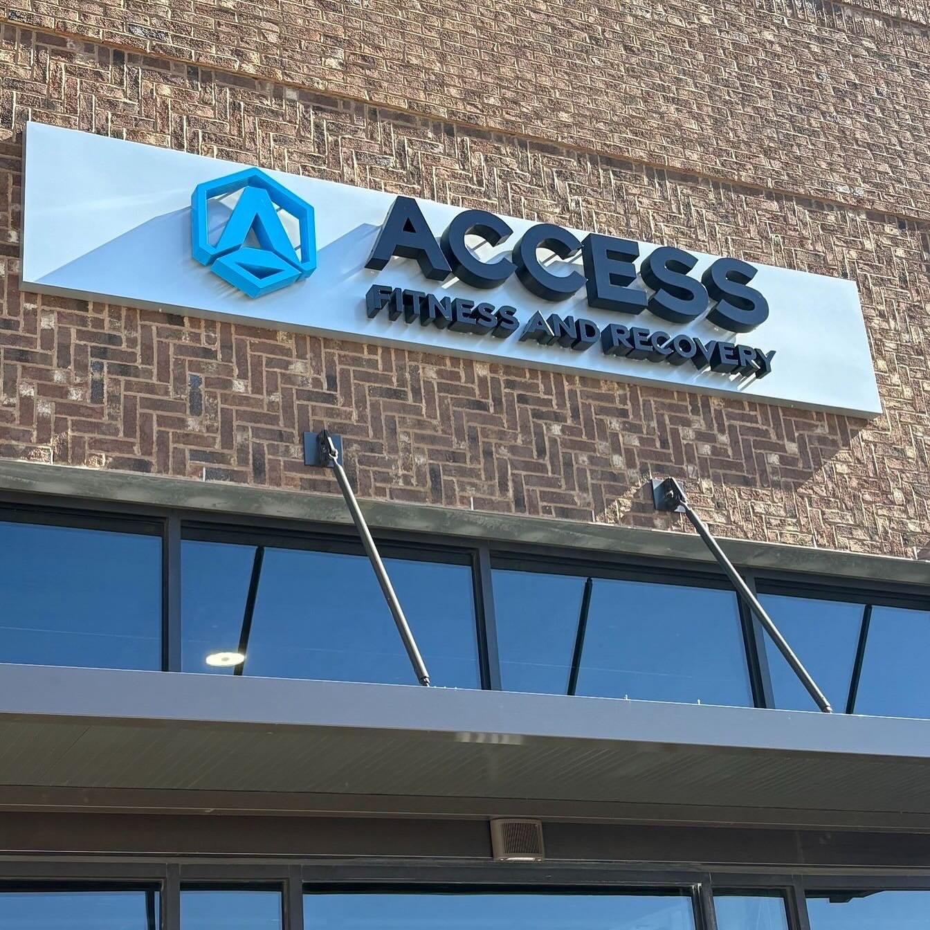 Get pumped for your new favorite gym! @accessfitnesshollysprings is working on their new space. 
.
Our new storefront sign is officially up at Oakview Commons &ndash; and everything is coming together fast!  The interior build-out is moving full spee