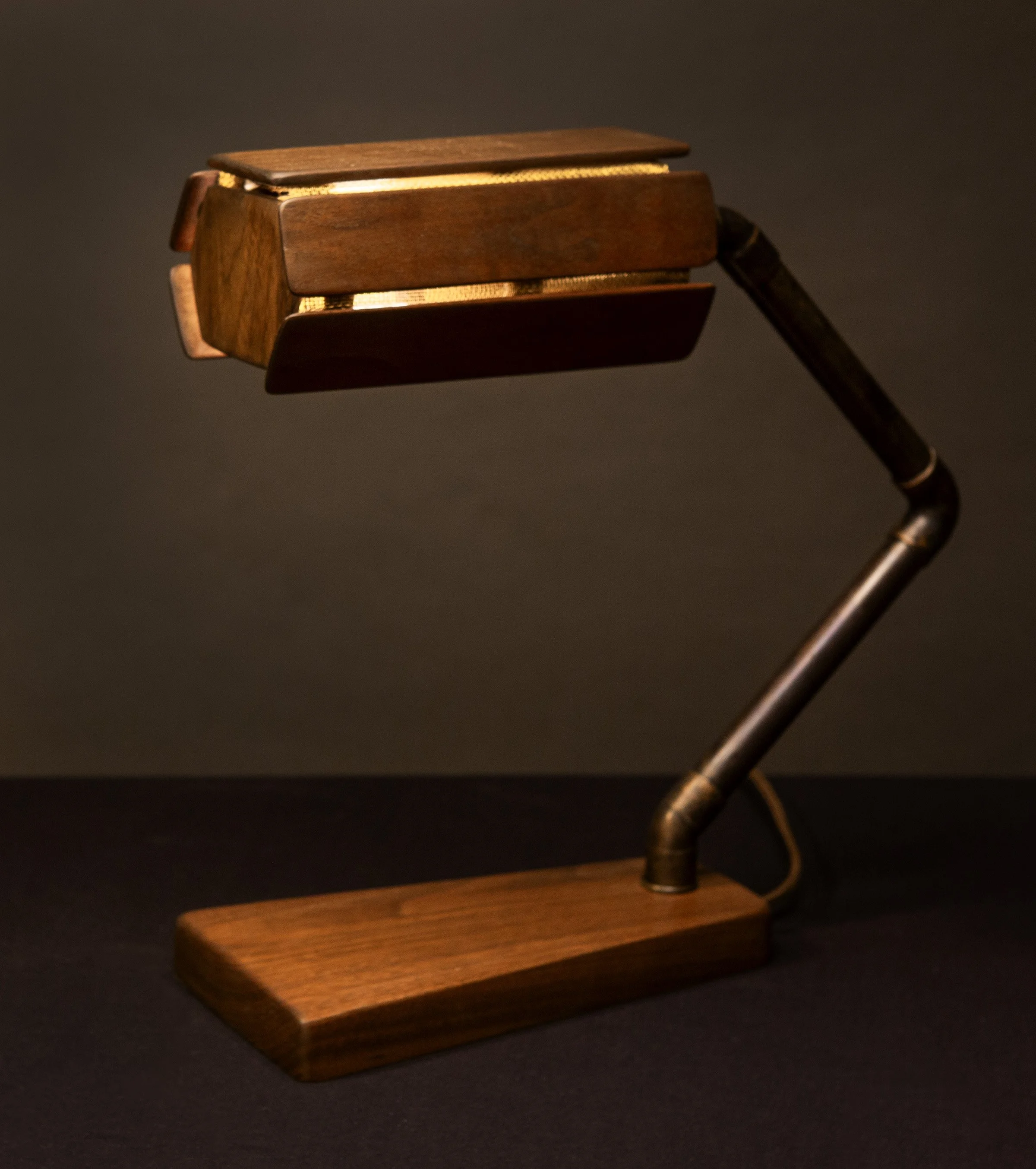 Walnut Slats Desk Lamp