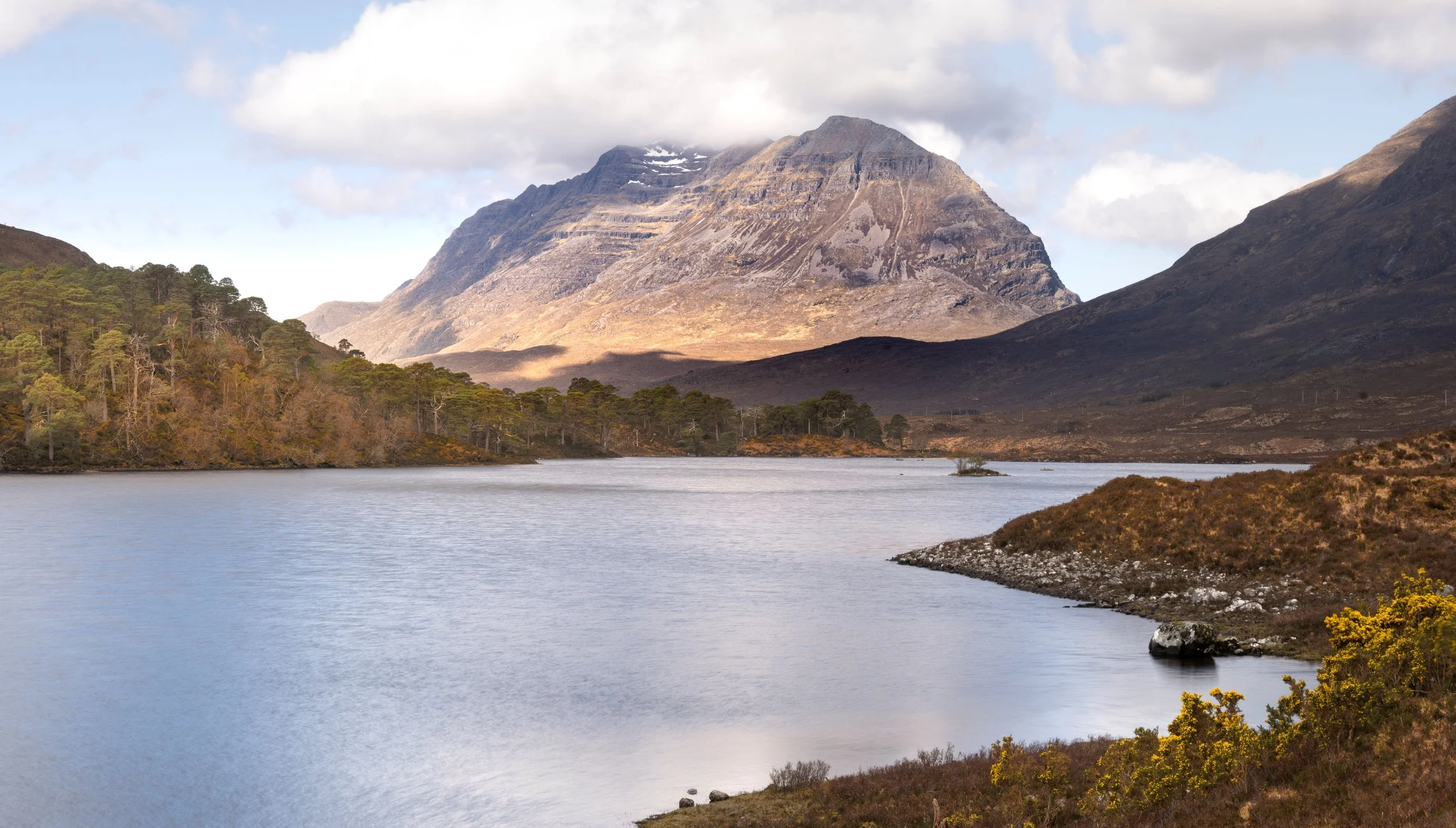Liathach & Loch Clair.jpg