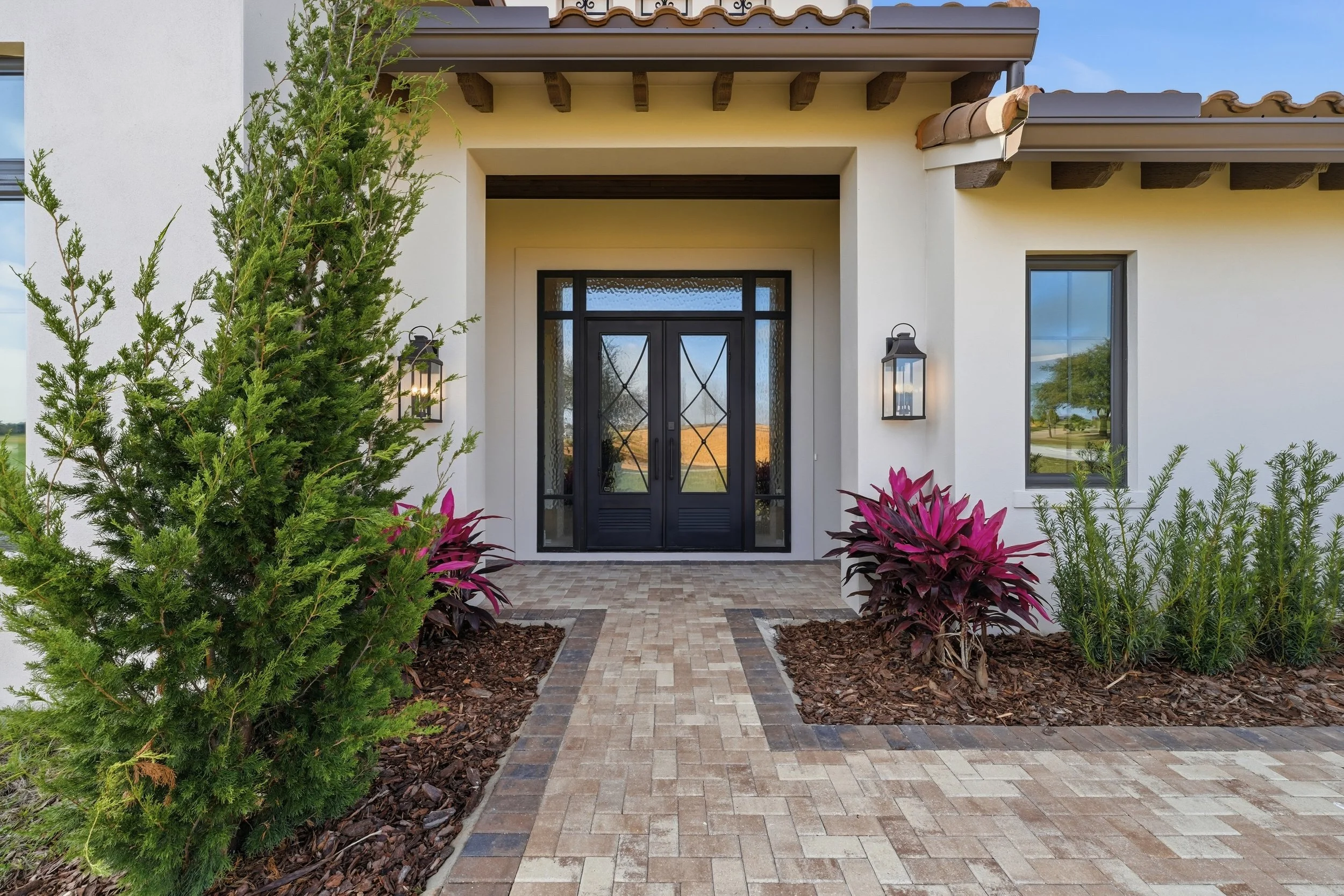 003_16001 Volterra Point_by_meetjrp.jpg