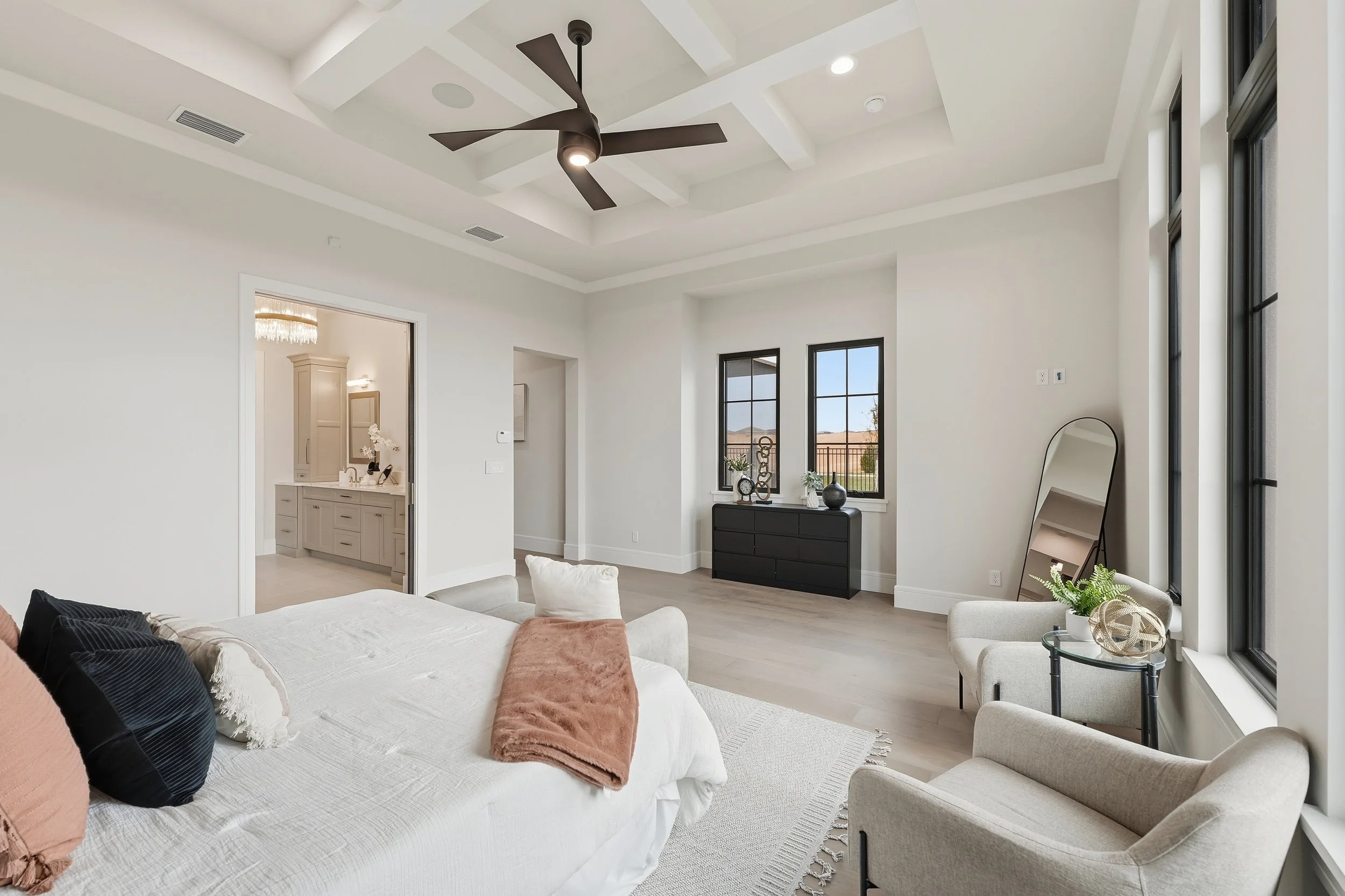 024_16001 Volterra Point_by_meetjrp.jpg