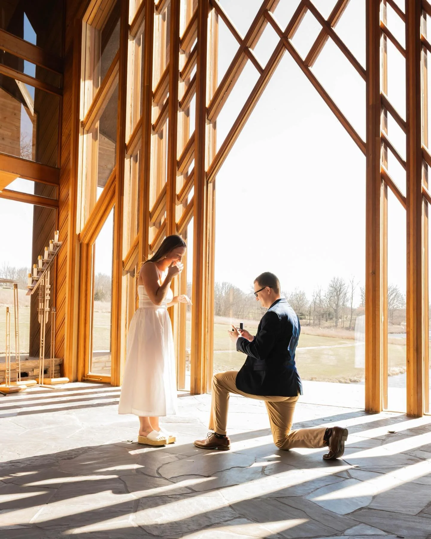 She&rsquo;s a fianc&eacute;!!! 💍✨
Over the weekend my cousin got engaged and I had the honor of capturing the whole moment. The nerves, the surprise, the happiest YES. Being family and the photographer made this one extra special.

Congratulations B