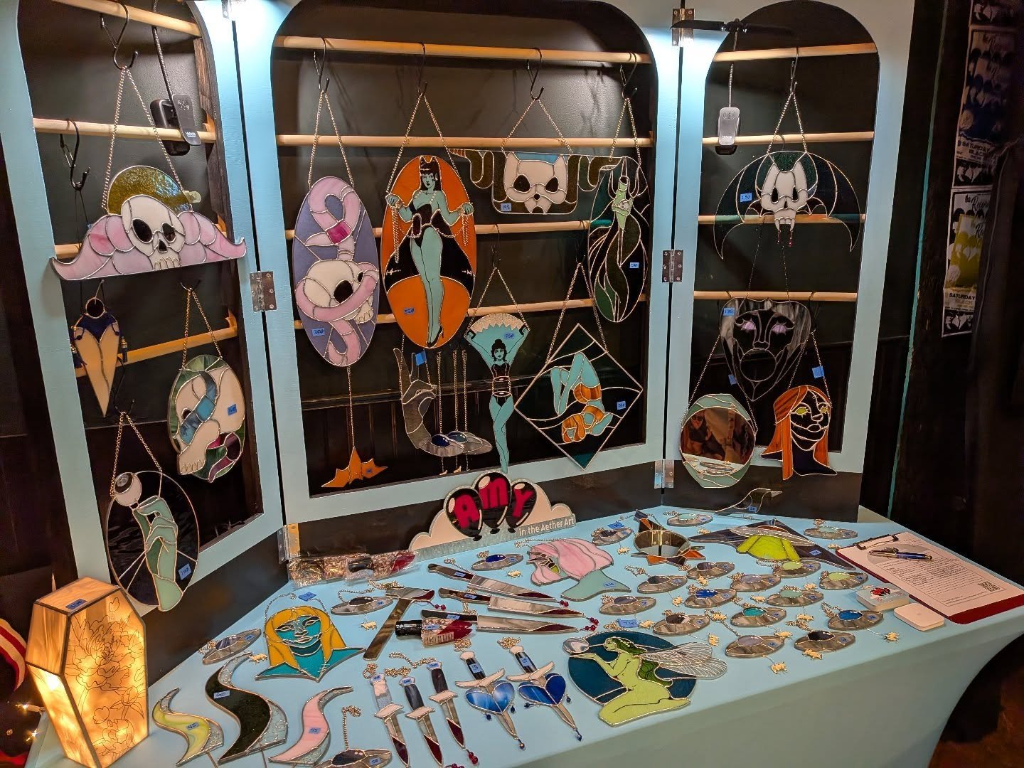 Dark market! Today! 2-8 at Blackwater!

@dark.market.pop.up @blackwaterpdx