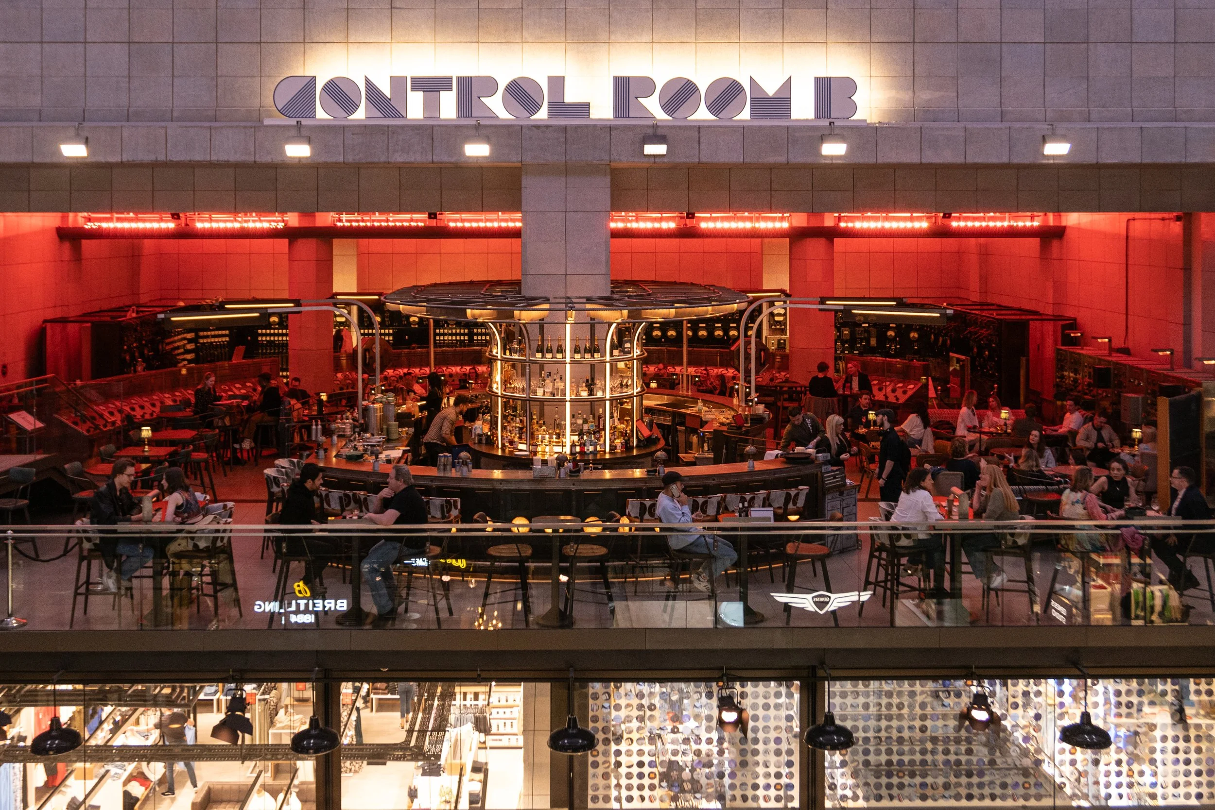 Control Room B converted into a bar, Battersea Power Station – bCLPhoto