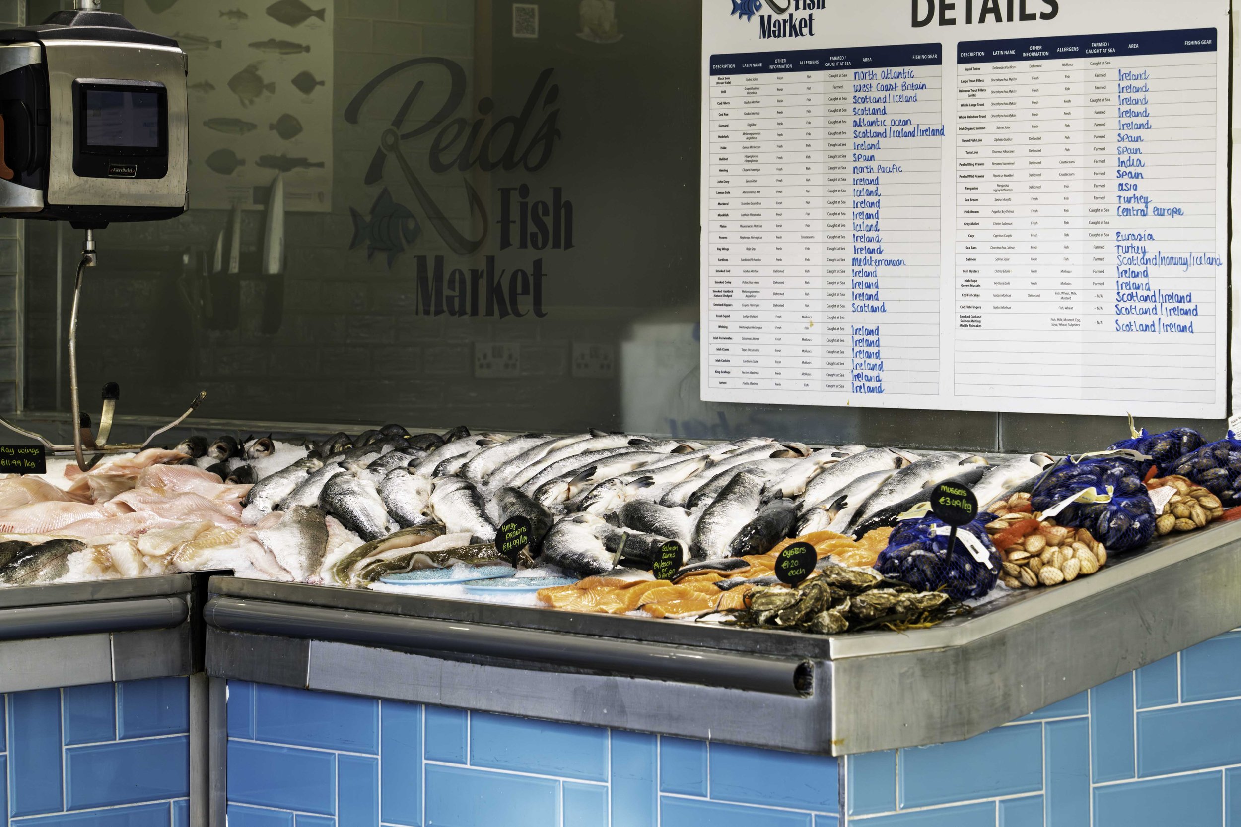 Fish market in Howth harbour, Ireland – bCLPhoto