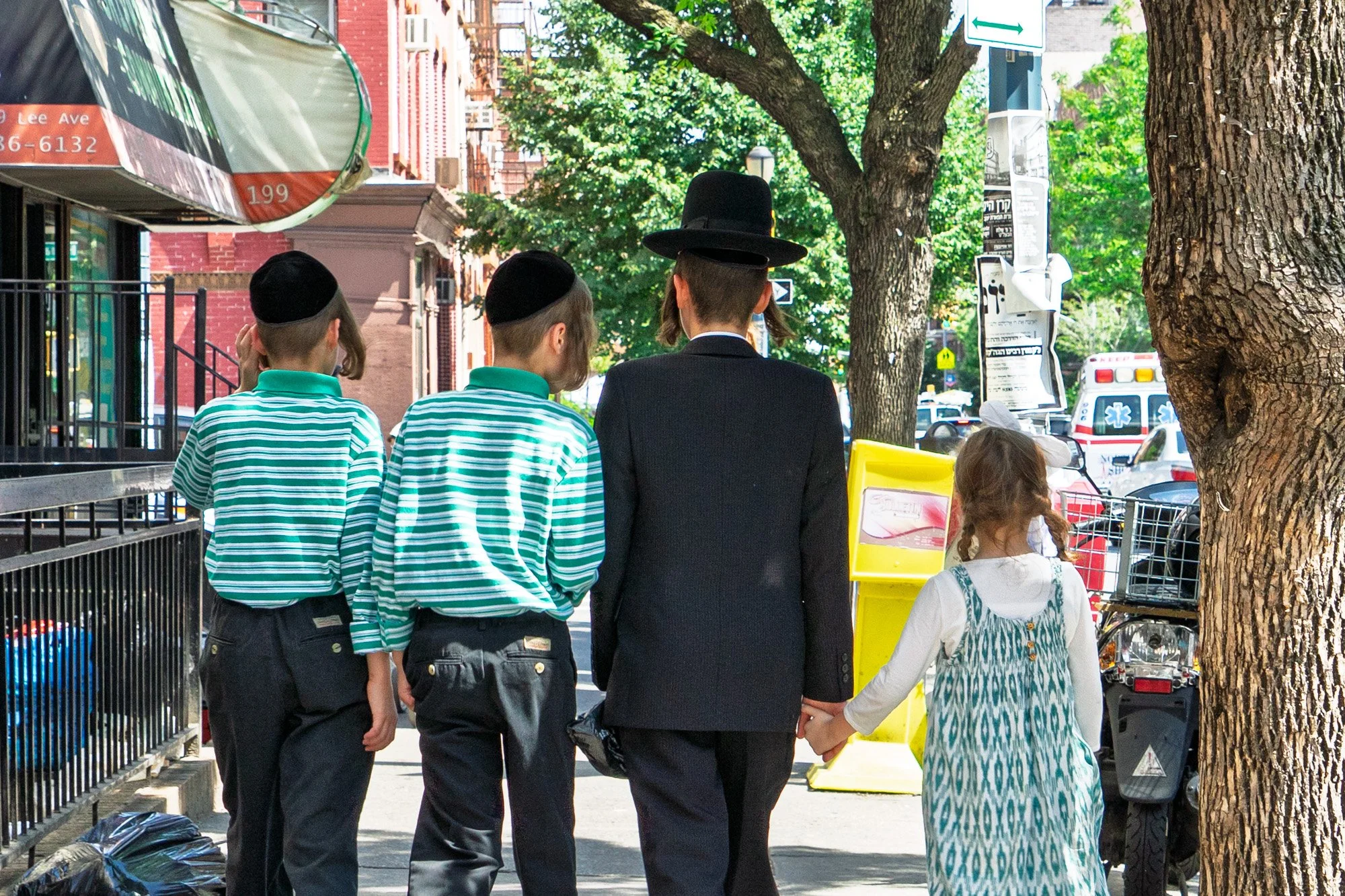 Hasidic children walking away on Lee Avenue, South Williamsburg Brooklyn — Sony a7II