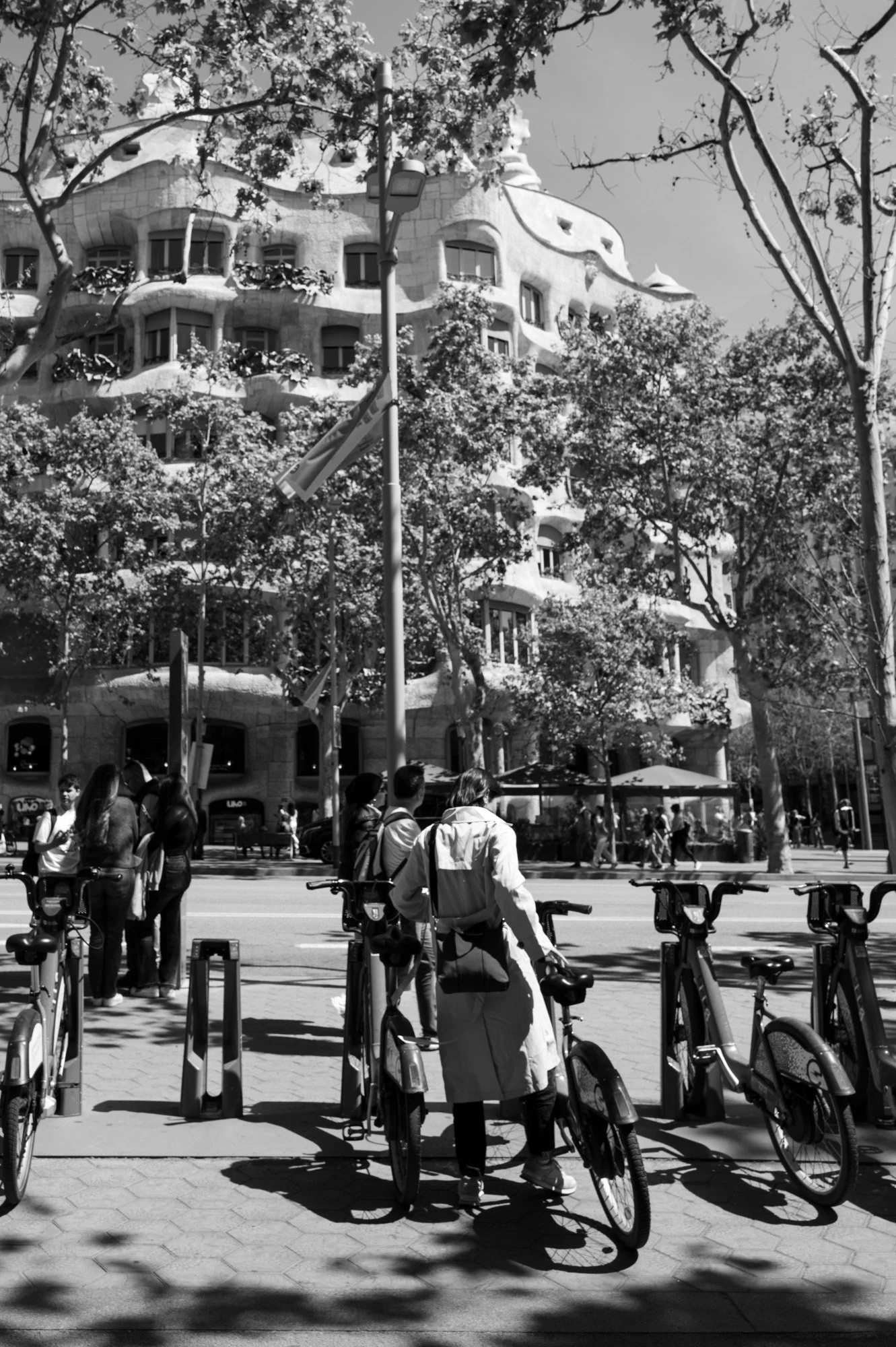 La Pedrera facade with parked bicycles, Barcelona — Leica Q3