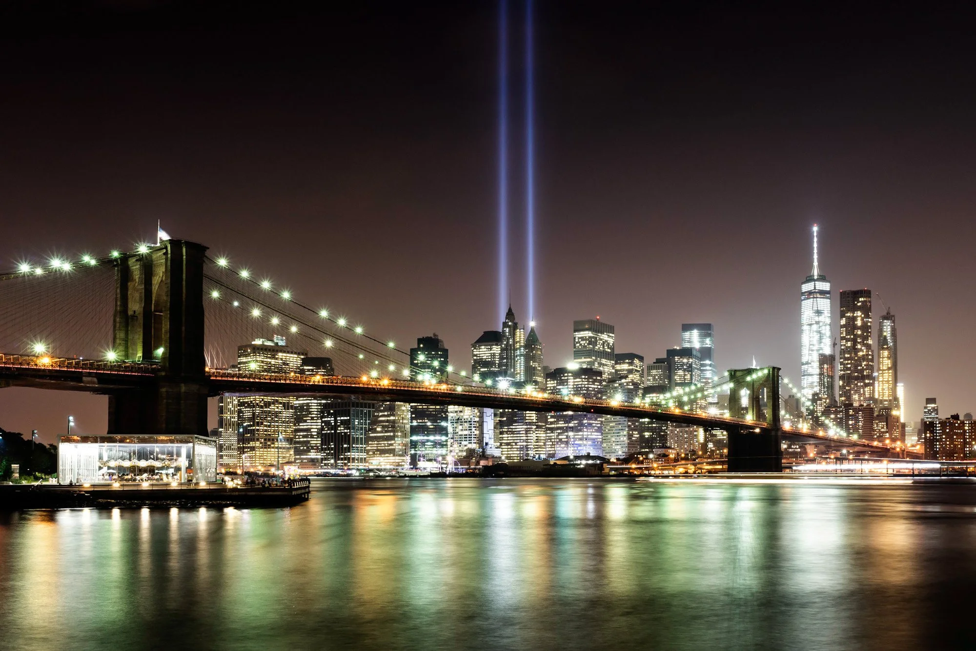 Brooklyn bridge at night – urban architecture – bCLPhoto