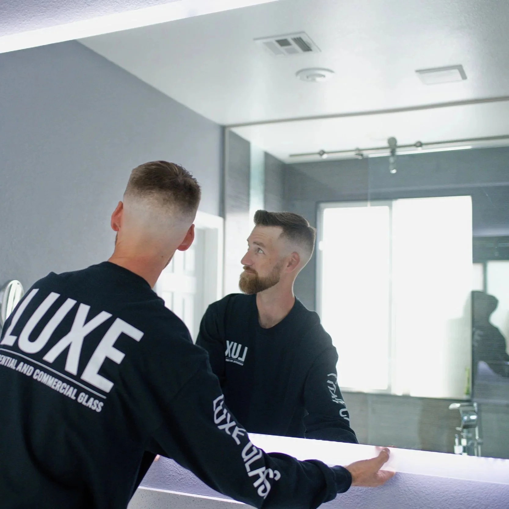 Bathroom Mirror Placement Tips for Small and Large Spaces