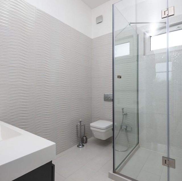 Frameless Shower Door Glass Thickness: What You Need