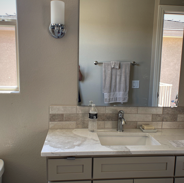 Mirror Too Small? How to Choose the Right Size for a Bathroom Vanity