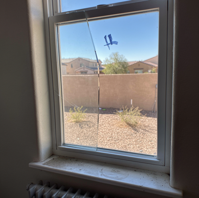How to Tell If a Crack in Glass Will Spread: Read the Shape
