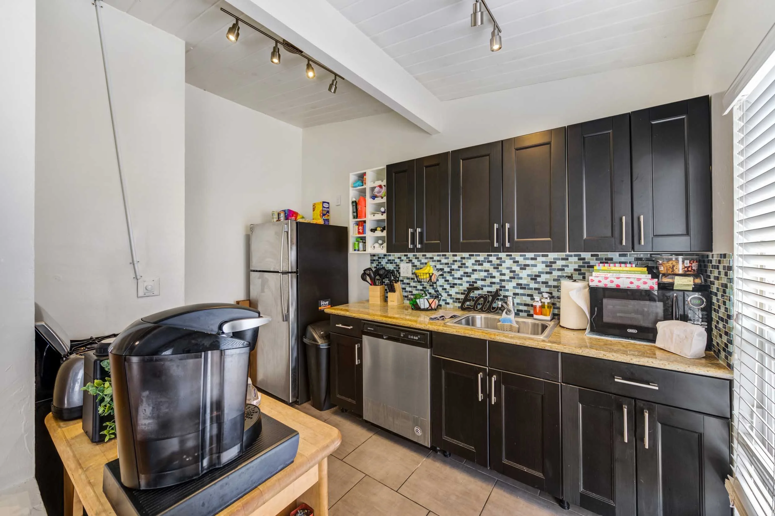 Solis Isla Vista-POI-003.jpg