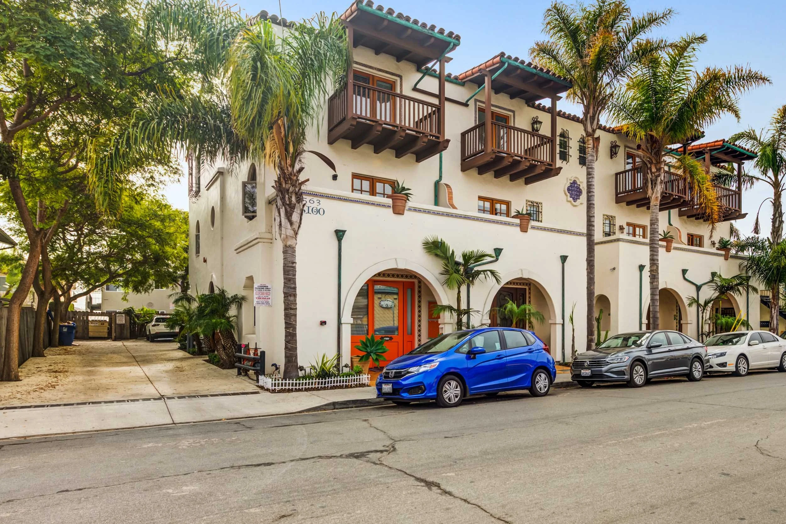 Solis Isla Vista Isla Vista Apartments Near UCSB