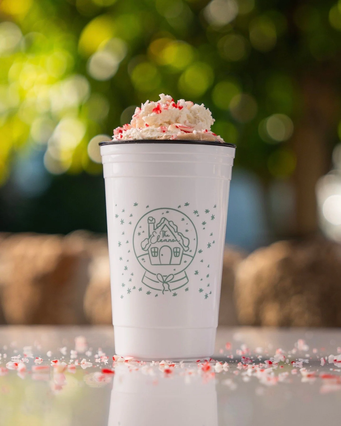 Peppermint season just got sweeter ❄️❤️

Holiday Cup Week is finally here! From Dec 1&ndash;7, enjoy any peppermint drink and take home one of our limited-edition holiday cups.

Limited quantity available&mdash;get yours while they last!

📍 Oliver&r