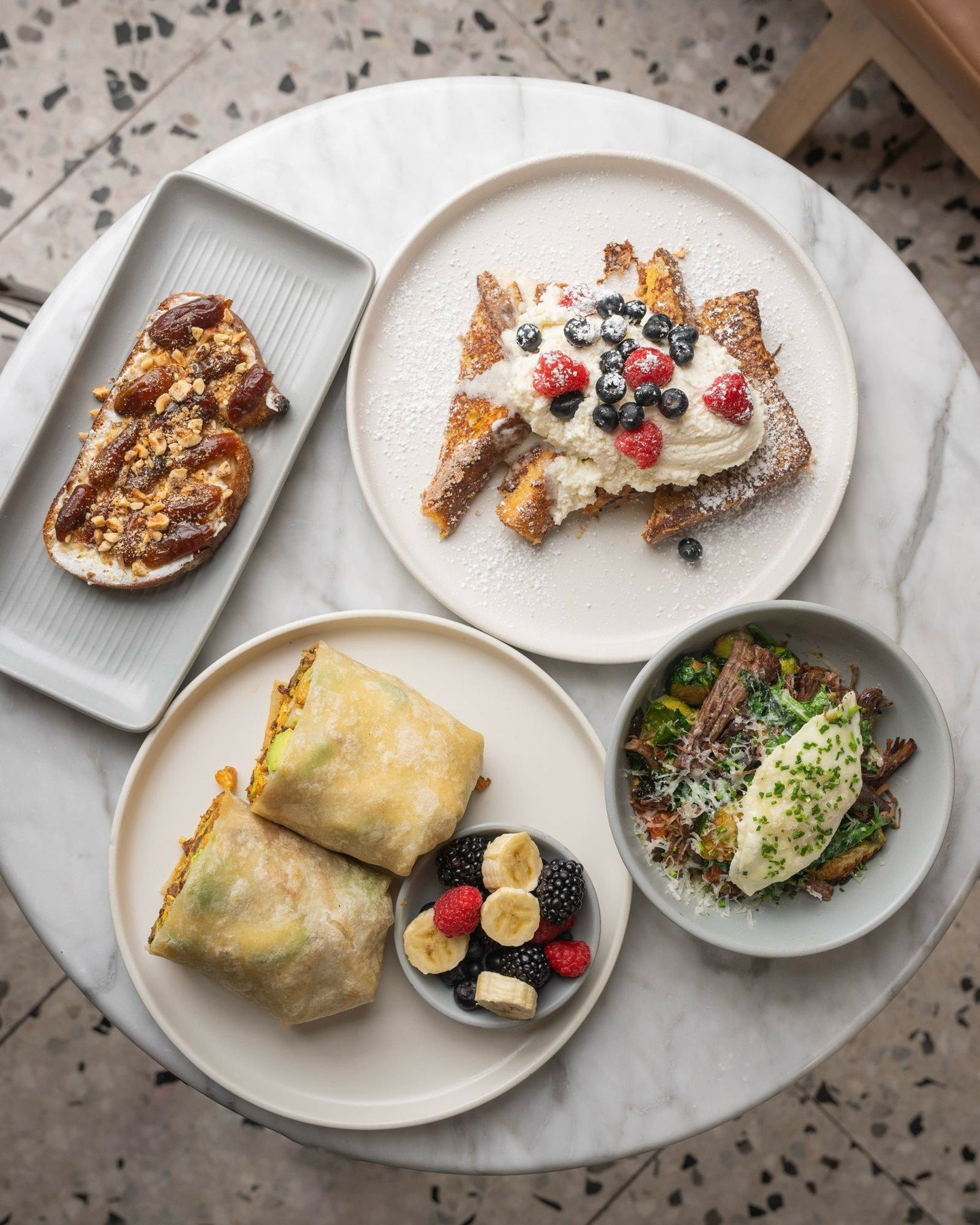 Brunch plans? We&rsquo;ve got you covered ☕🍽️
From crave-worthy dishes to warm, welcoming vibes, The Eleanor is the kind of place Sunday mornings were made for.

The Eleanor
7am-2pm ➡️ Daily ☀️

📍3207 N Hayden Rd. Scottsdale, AZ 85251

#TheEleanor 