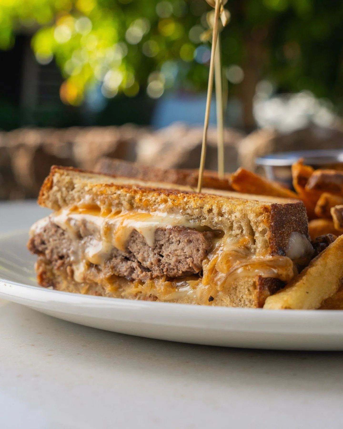 Classic comfort, done right 🔥

The patty melt at The Eleanor is stacked, melty, and made to hit the spot every time.

The Eleanor
7am-2pm ➡️ Daily ☀️

📍3207 N Hayden Rd. Scottsdale, AZ 85251

#TheEleanor #PattyMelt #ComfortFood #SandwichLovers #Sco