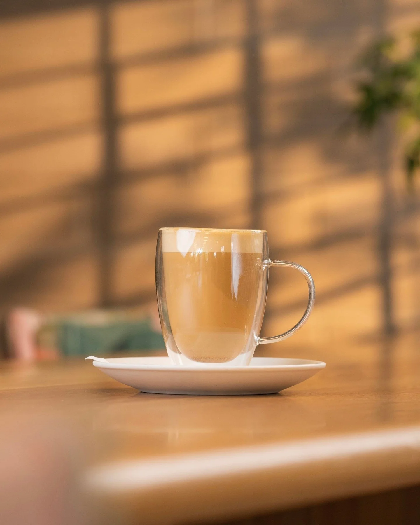 Morning rituals start with a latte☕️

Open Daily | 7am-2pm
📍3207 N Hayden Rd. Scottsdale, AZ 85251

#TheEleanor #Lattes #Coffee #BrunchEats #ScottsdaleBrunch #CafeEats #MorningFuel #GoodFoodGoodMood #LocalEats