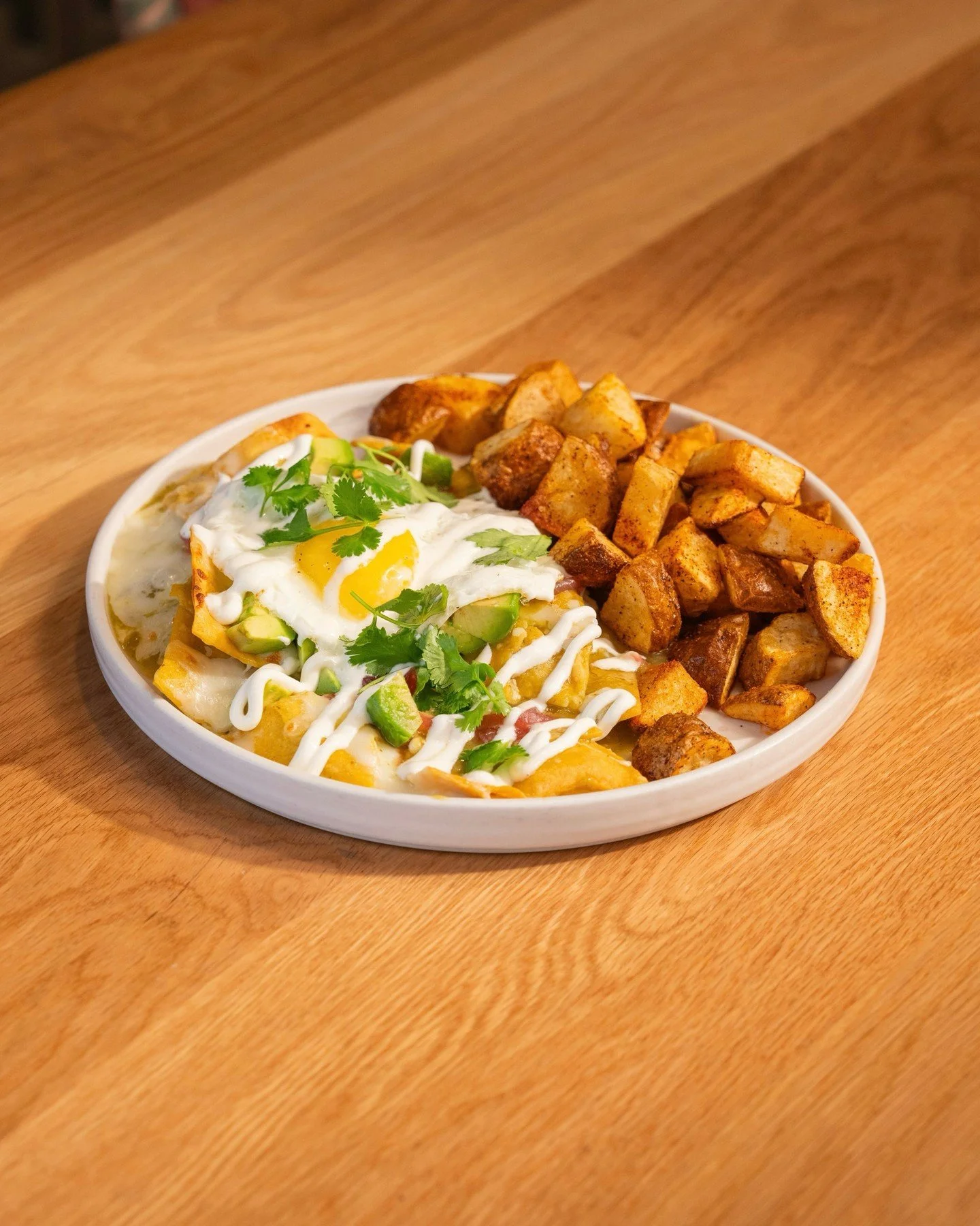 Come start your morning the right way&hellip; like with some chilaquiles from The Eleanor👀

7am-2pm ➡️ Daily ☀️

📍3207 N Hayden Rd. Scottsdale, AZ 85251

#TheEleanor #BrunchEats #ScottsdaleBrunch #MorningFuel #LocalEats