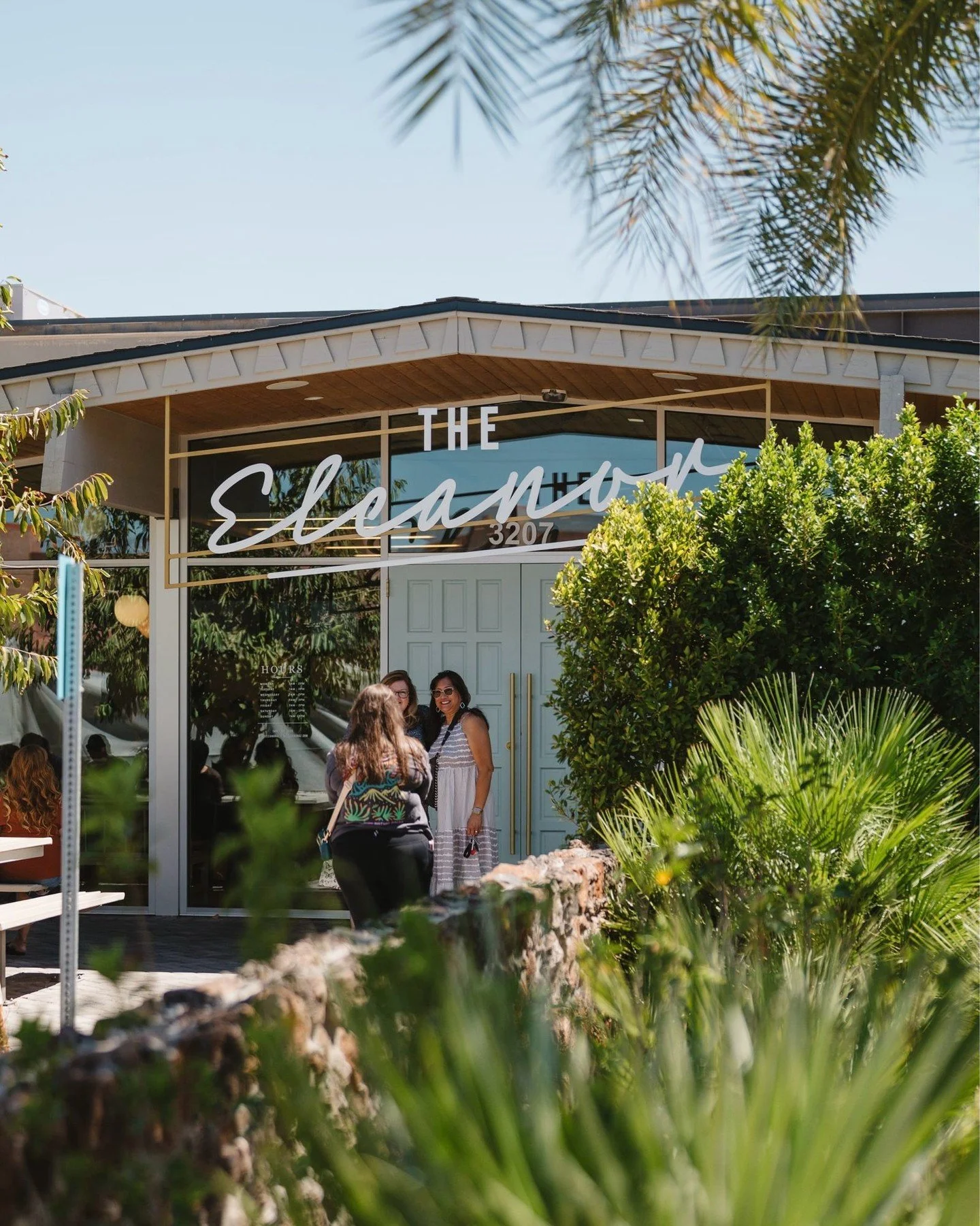Brunch just hits different with your people🥞🥂
Good food, better company, and a table full of favorites.

Grab your friends and join us.

7am-2pm ➡️ Daily ☀️

📍3207 N Hayden Rd. Scottsdale, AZ 85251

#TheEleanor #Brunchspot #BrunchEats #ScottsdaleB