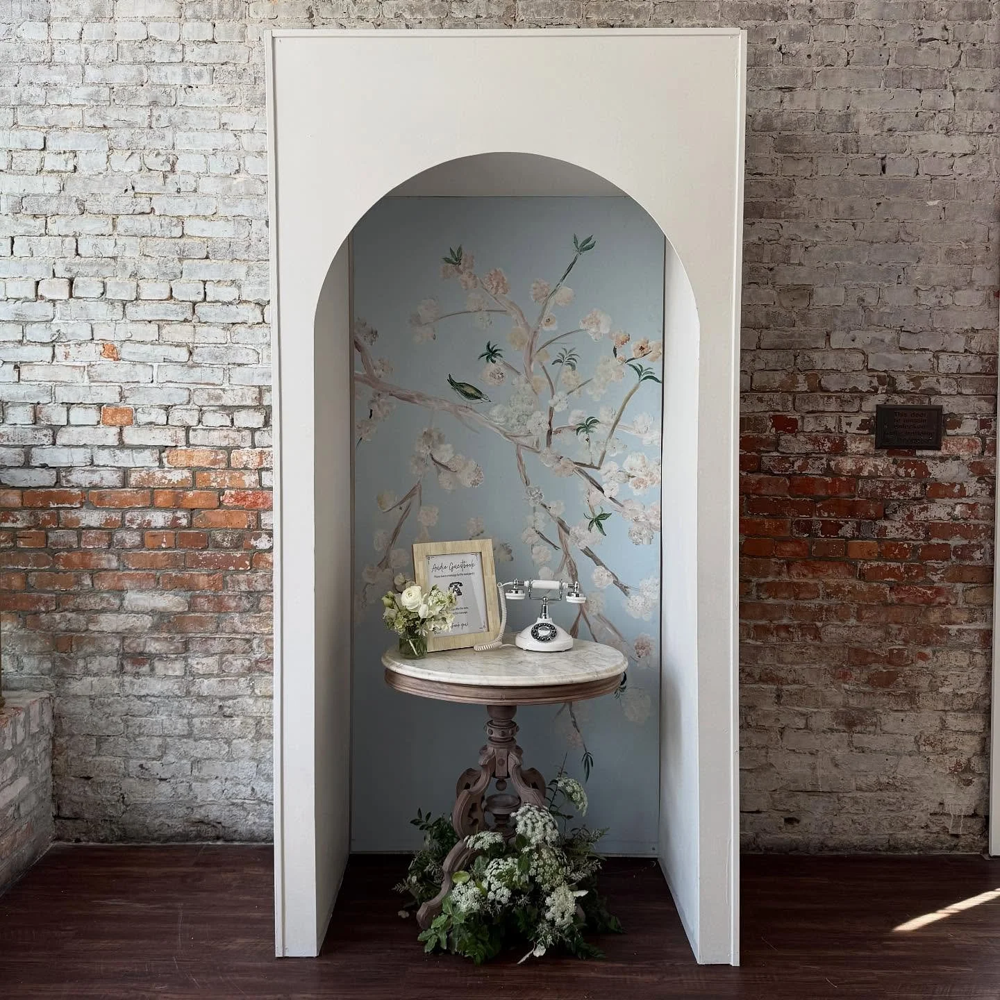 Our newest custom addition!!!! Custom built by @taylor_l_sexton  and specialty backdrop painted by my mom!! ⭐️✨⭐️ So many uses for this little booth! Phone booth, sign in spot, photo op! Plus much more! Let your imagination run free! Reach out if you