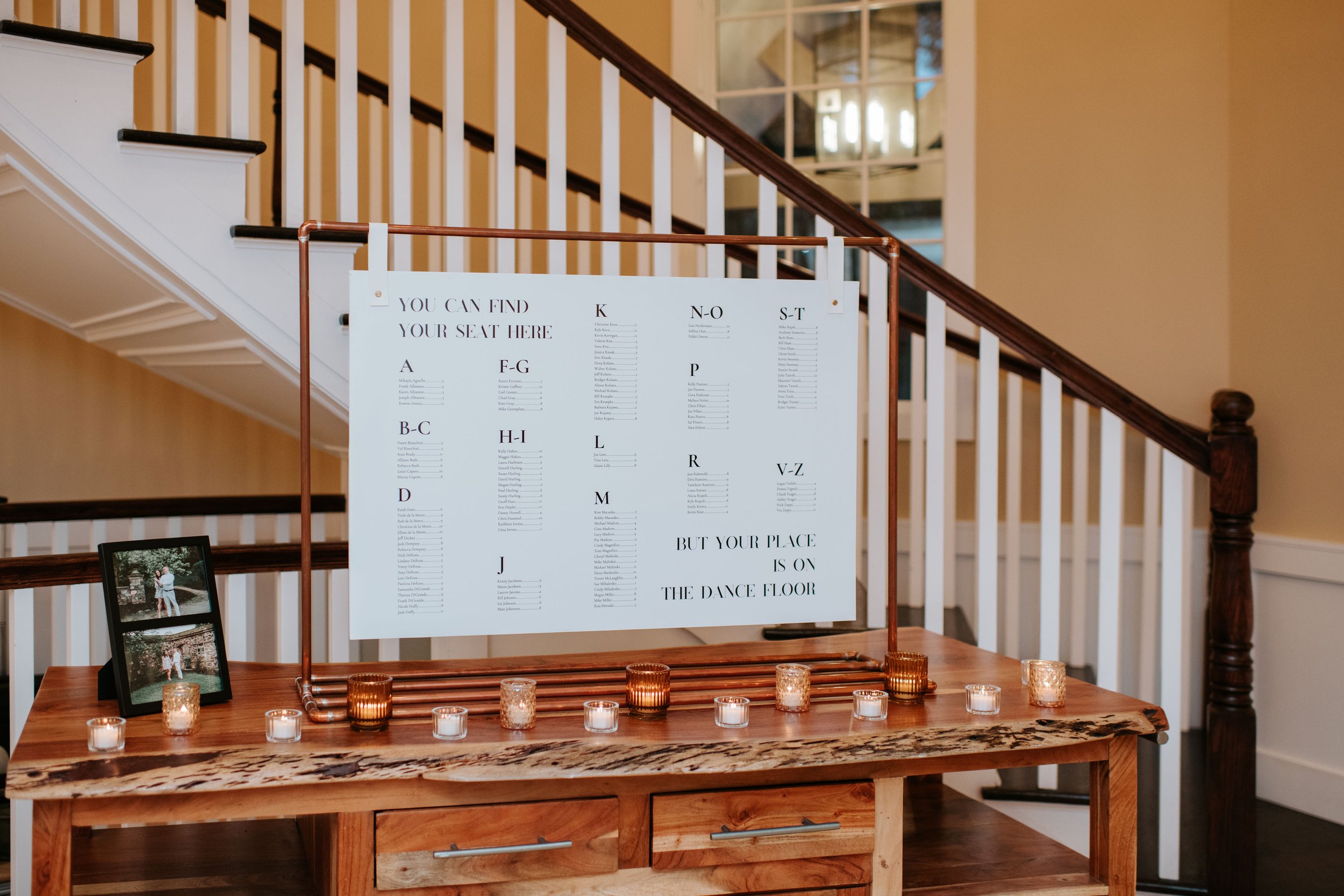 Pamela Leon | Strange Vine