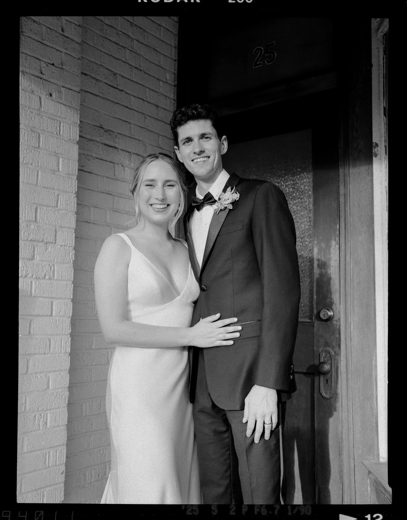 farrah-b-fox-virginia-wedding photographer-film-hybrid-grace-tyler158.jpg